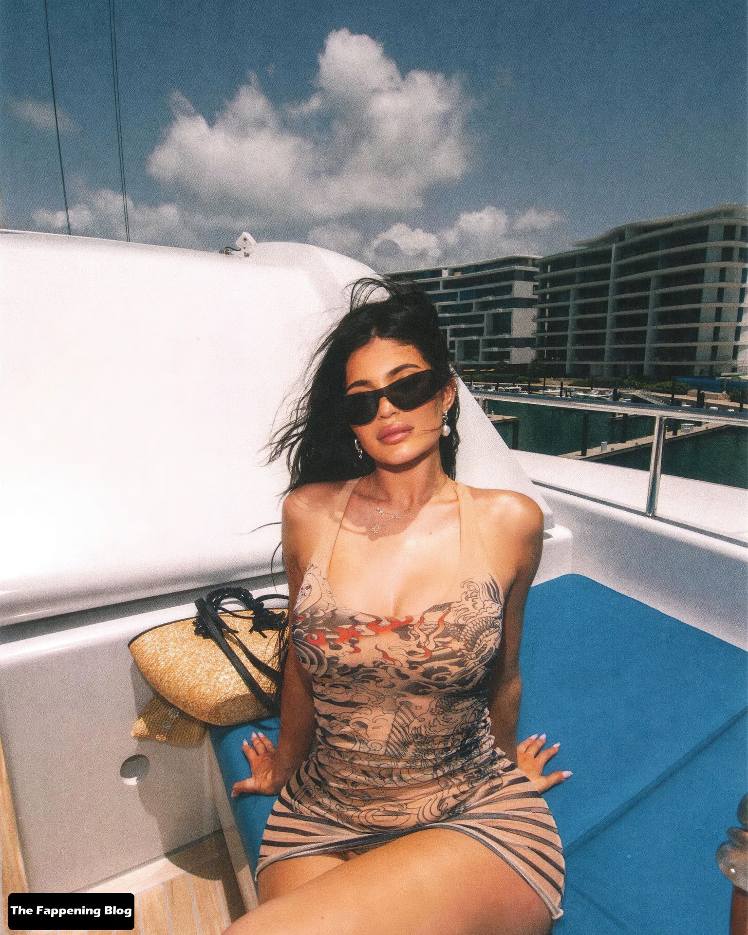 Kylie Jenner Sexy (13 Hot Photos)