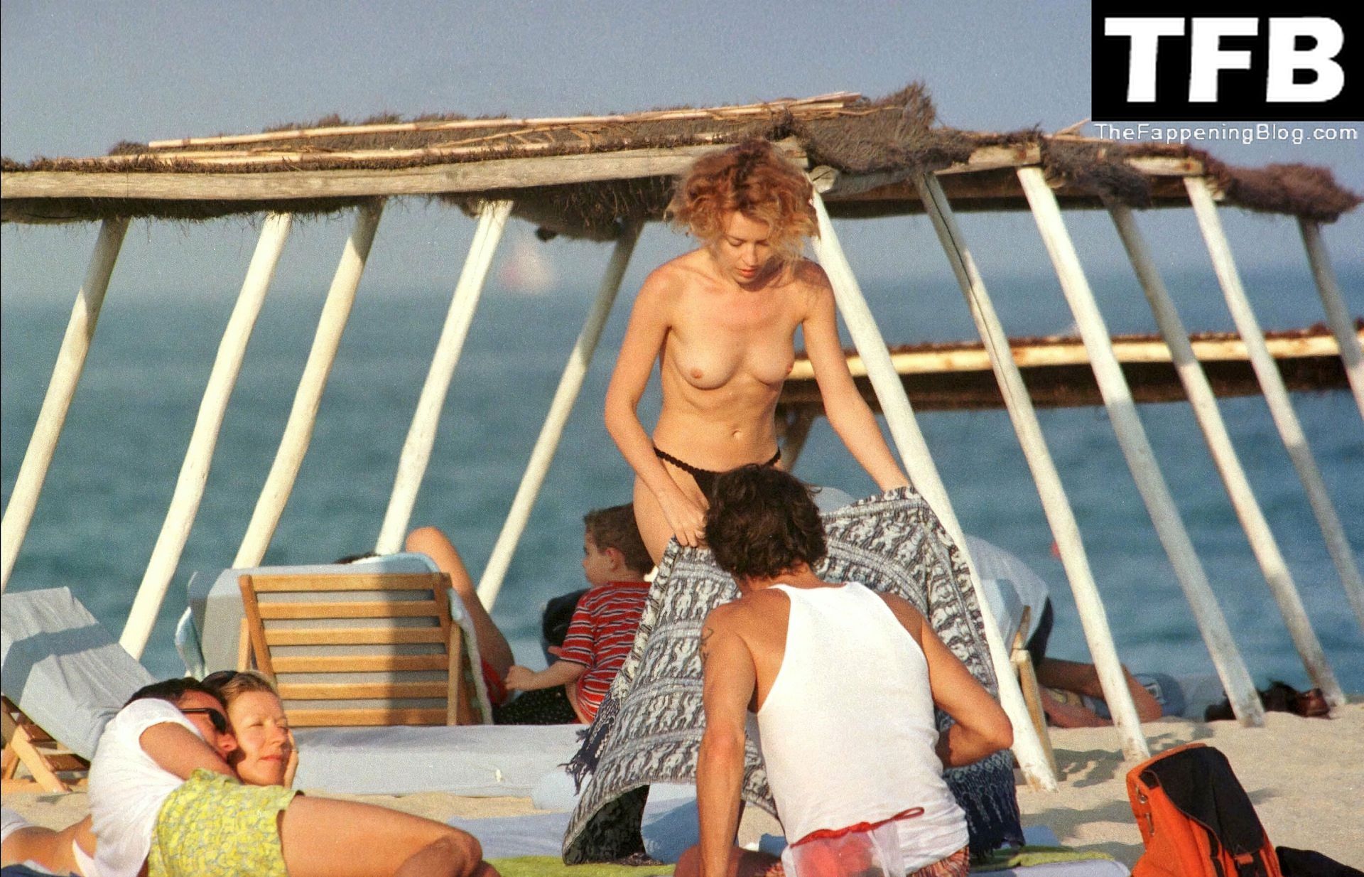 Kylie Minogue Nude (10 Photos)