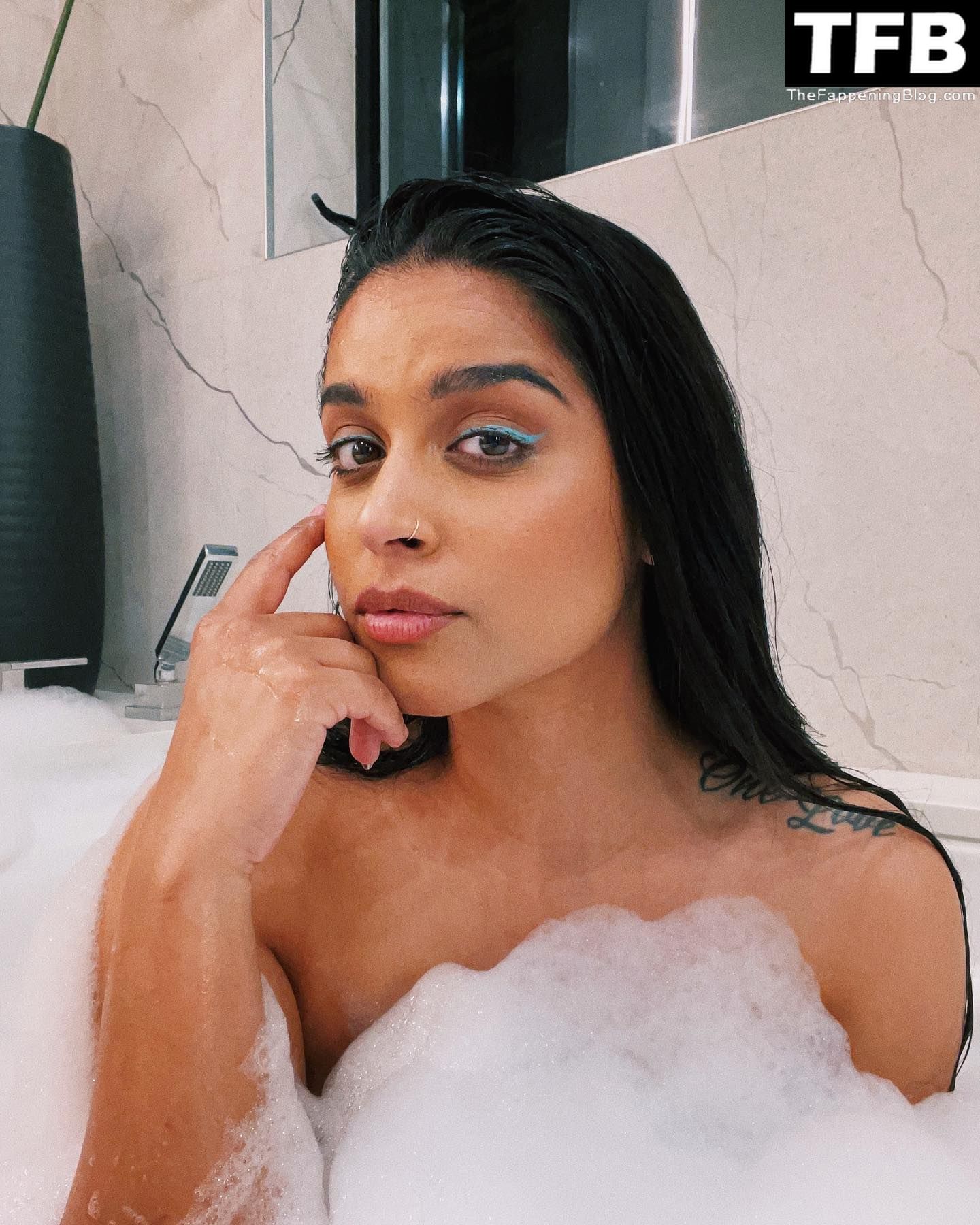 Lilly-Singh-Topless-Sexy-10-thefappeningblog.com_.jpg