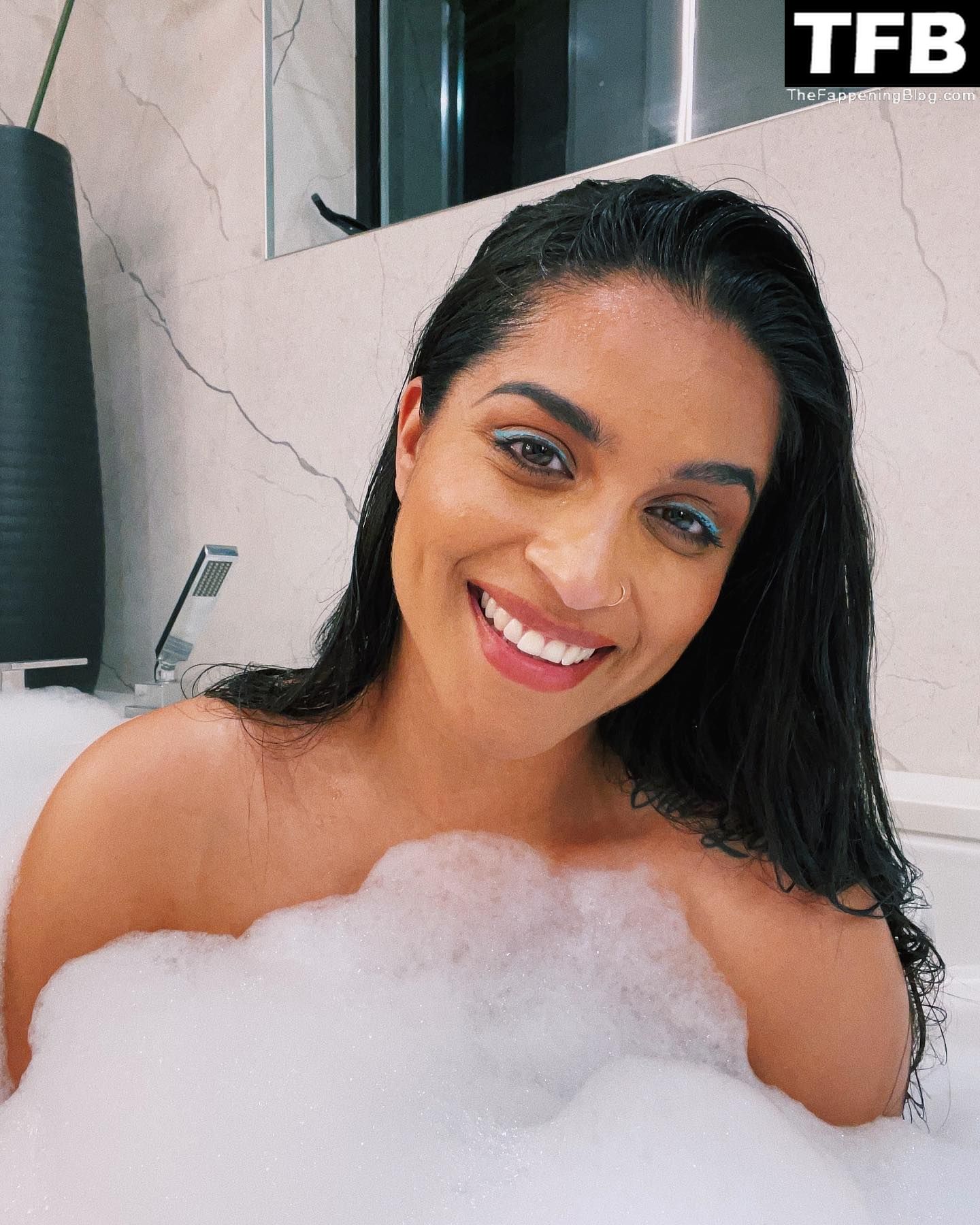 Lilly-Singh-Topless-Sexy-11-thefappeningblog.com_.jpg