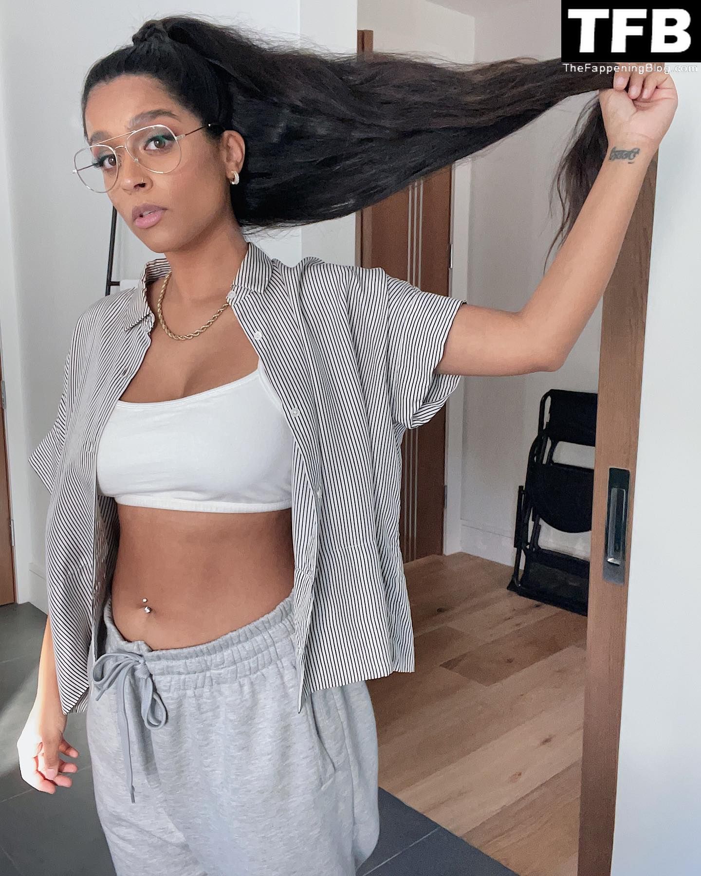 Lilly-Singh-Topless-Sexy-33-thefappeningblog.com_.jpg