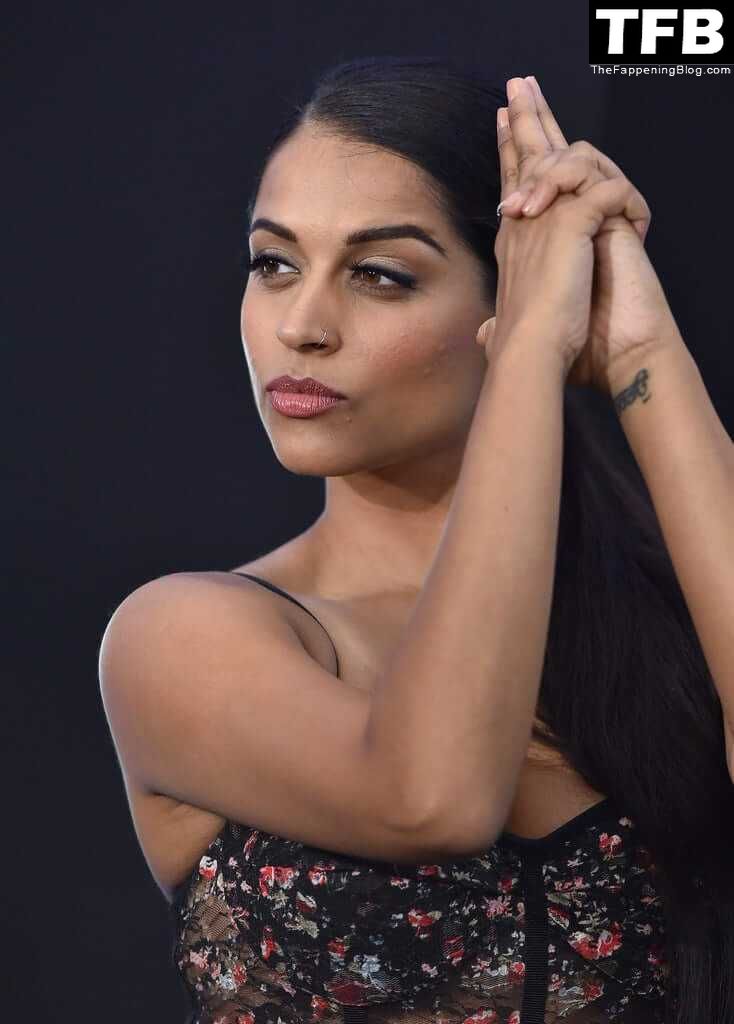 Lilly-Singh-Topless-Sexy-Collection-The-Fappening-Blog-19.jpg