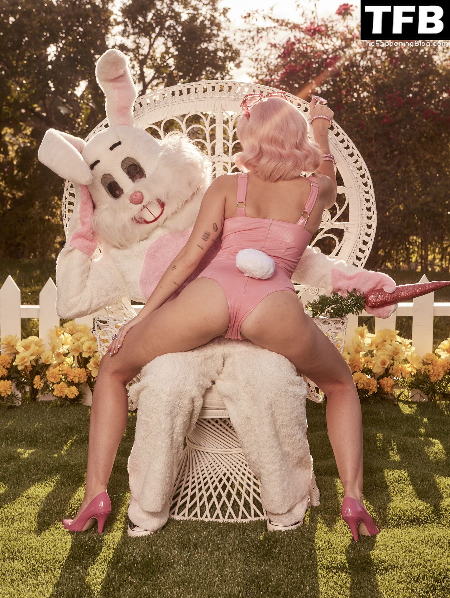 Miley Cyrus Nude Sexy Vogue Magazine Outtakes The Fappening Blog 38