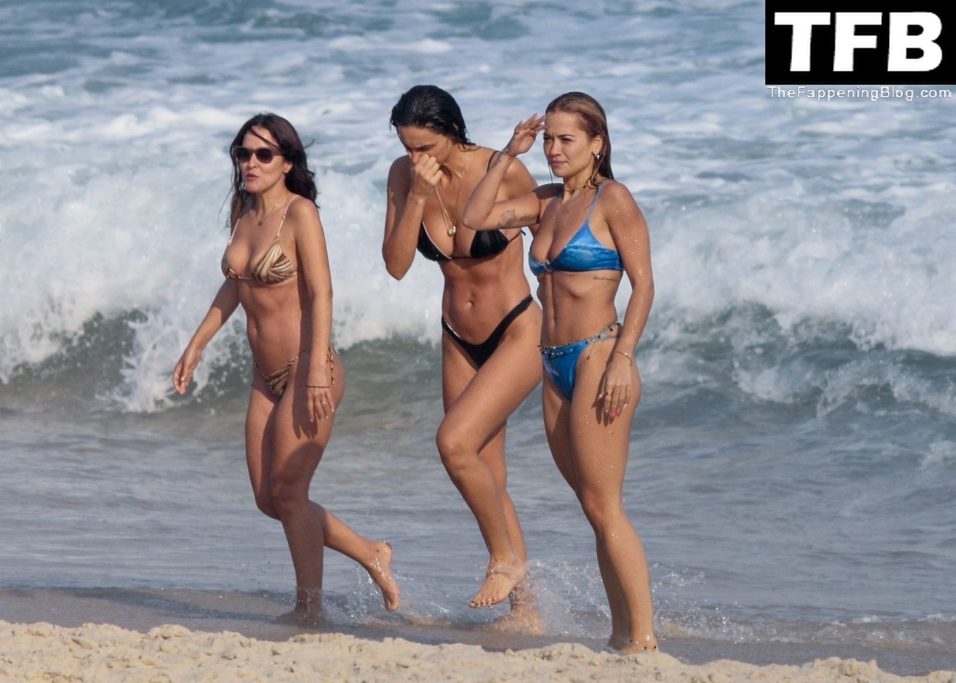 Rita Ora is Having All the Fun at the Beach in Rio de Janeiro (153 Photos)