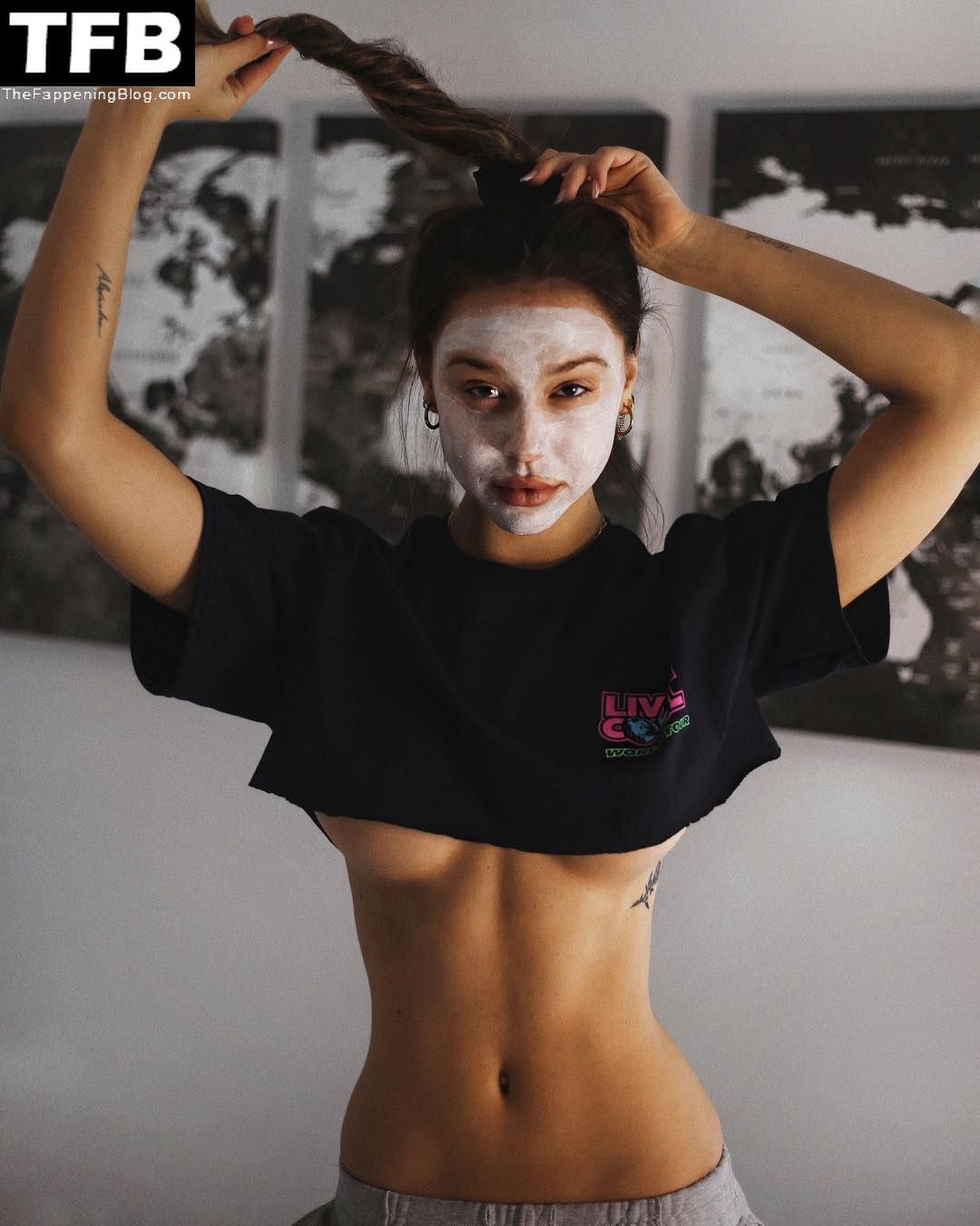 Alexis Ren Nude &amp; Sexy Collection – Part 1 (150 Photos)