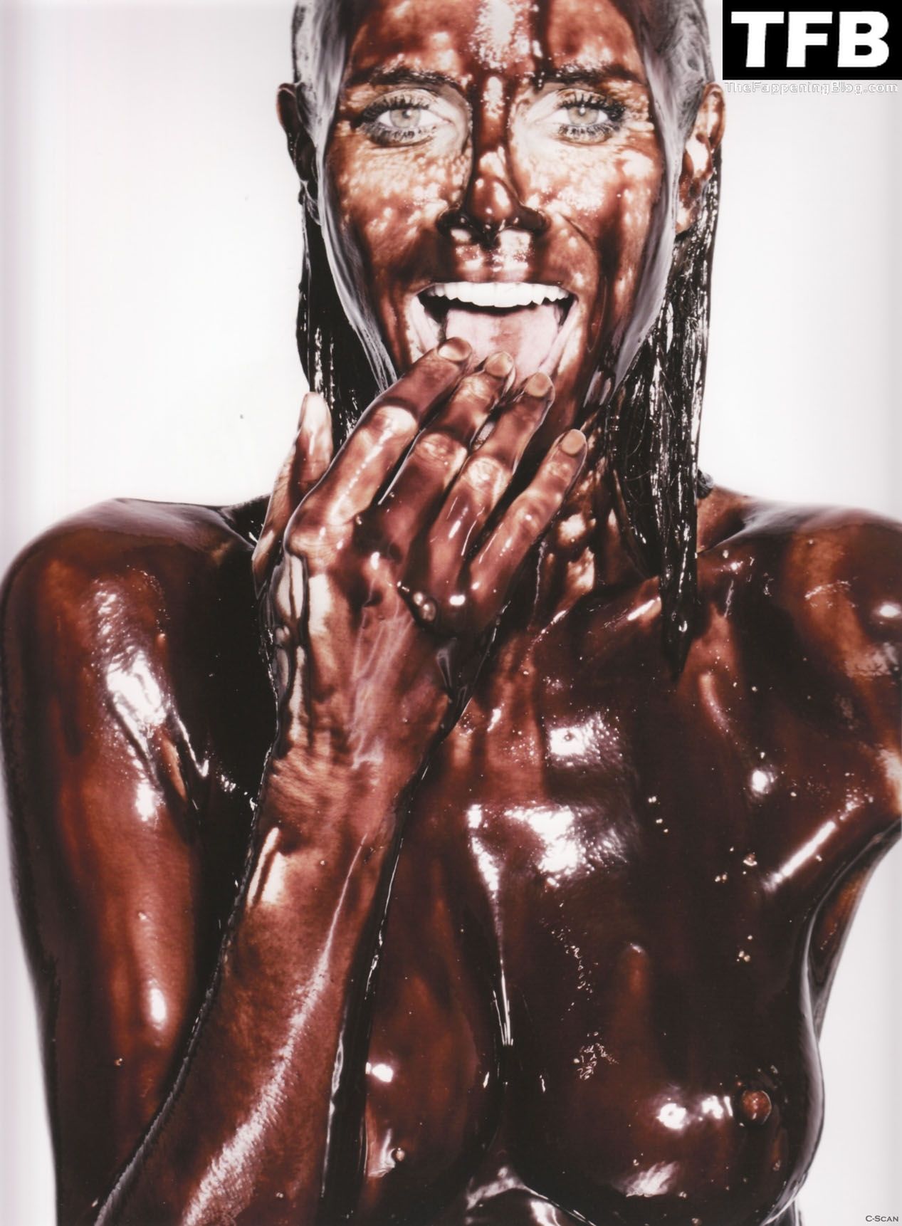 Heidi Klum Nude &amp; Sexy Collection – Part 3 (150 Photos)