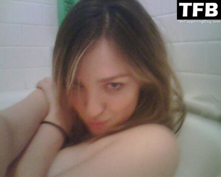 Abby Elliott / lilcutieforever Nude Leaks Photo 11