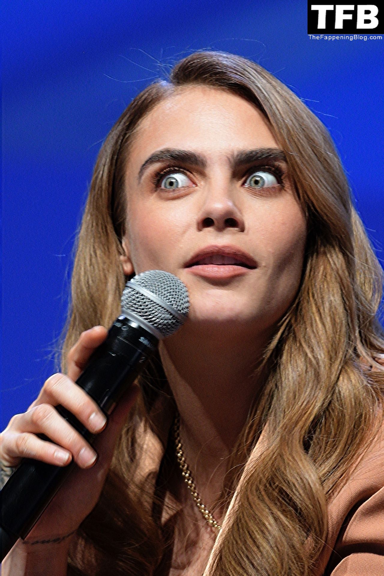 Cara-Delevingne-Sexy-The-Fappening-Blog-28-2.jpg