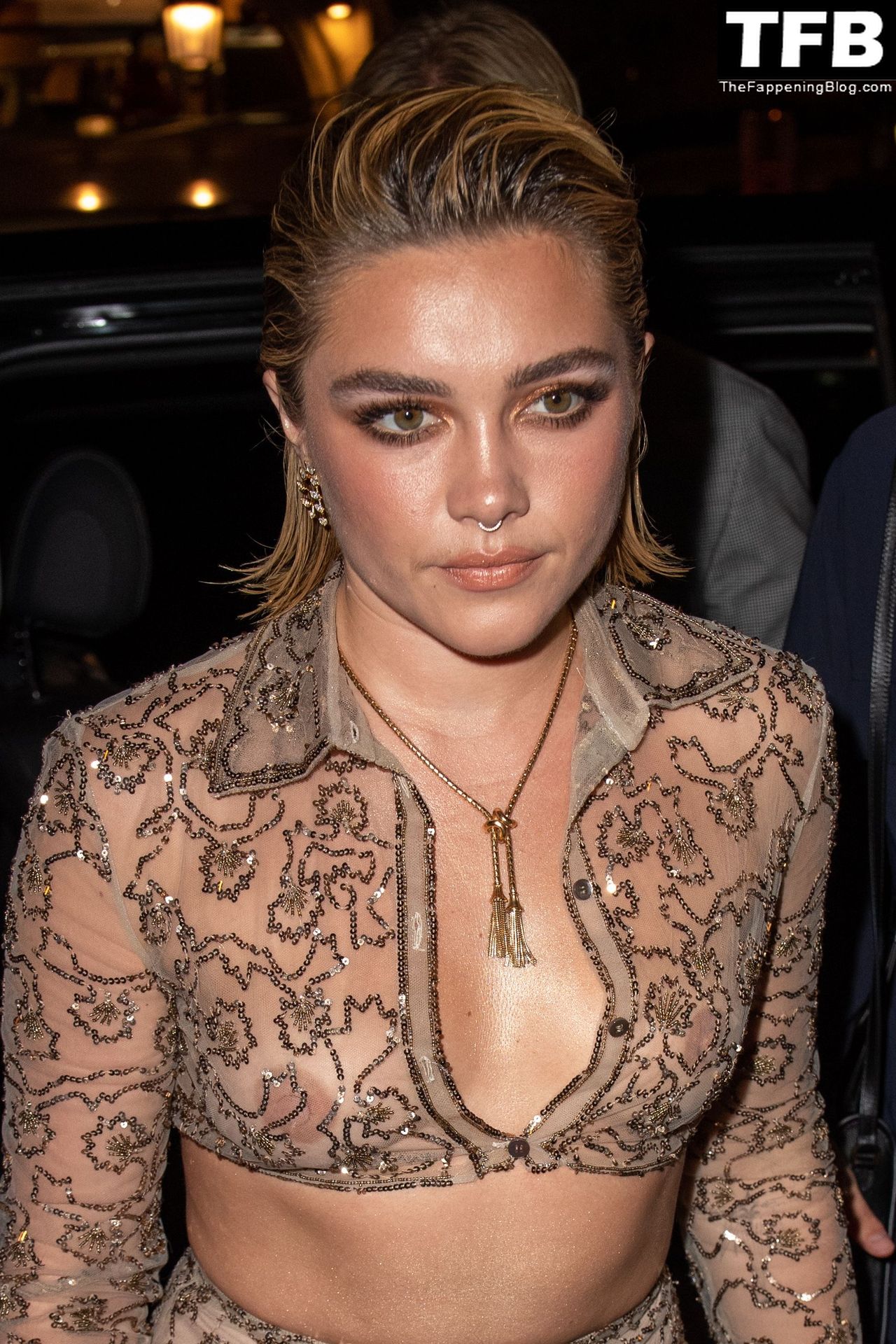 Florence-Pugh-See-Through-Nudity-The-Fappening-Blog-10.jpg