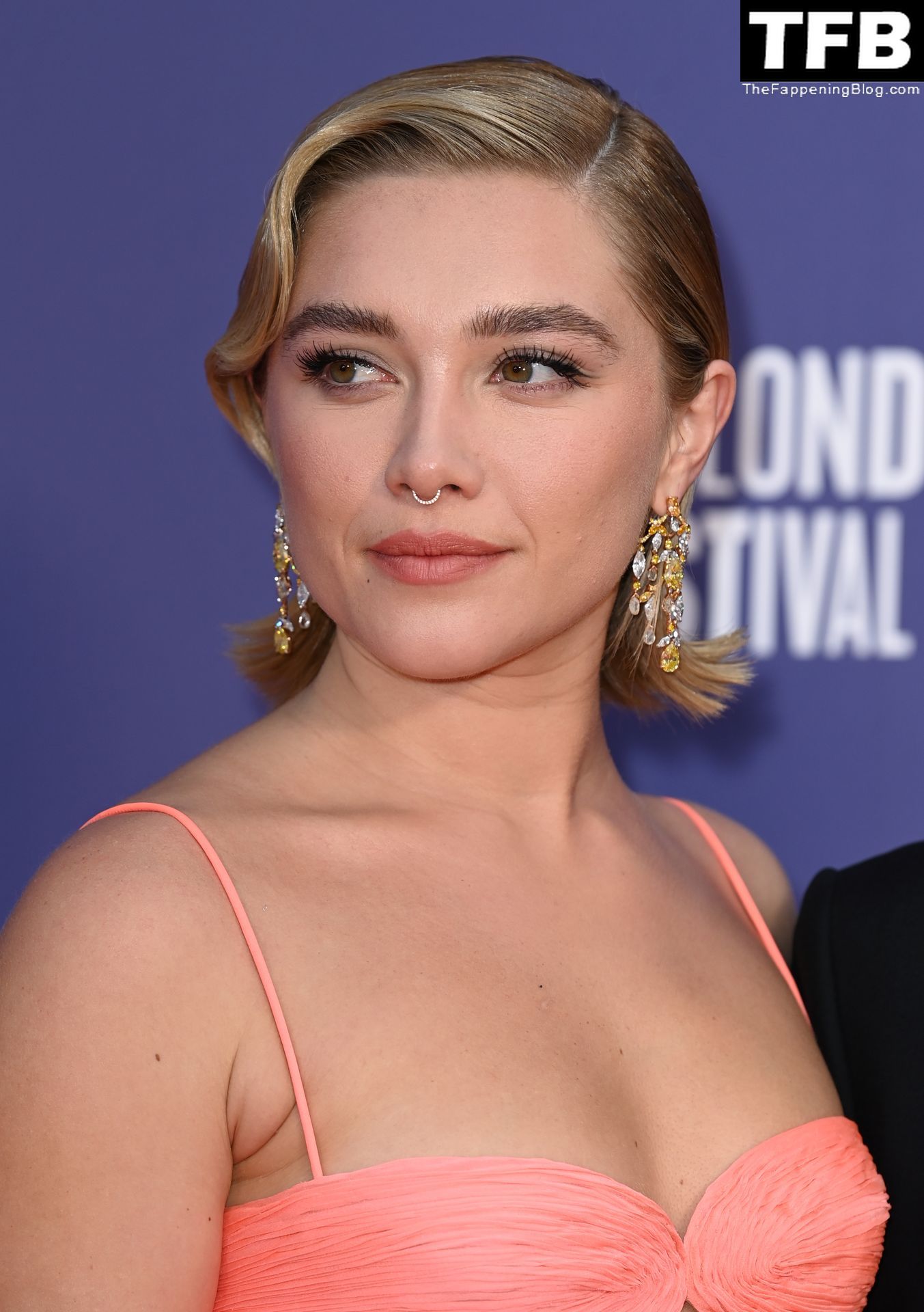 Florence-Pugh-Sexy-The-Fappening-Blog-48-1.jpg