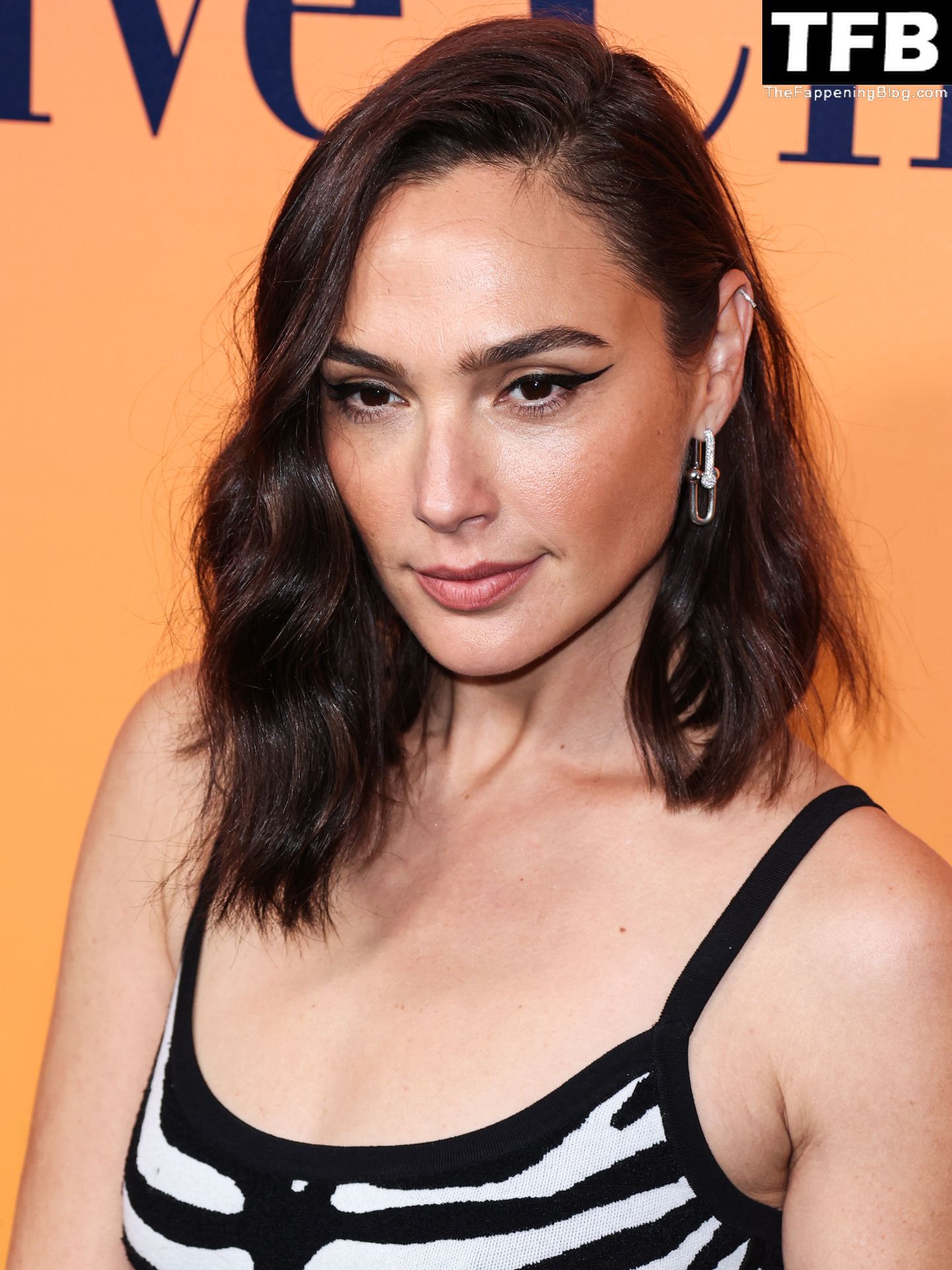 Gal Gadot Displays Her Gorgeous Figure at the Traveling Exhibition “Solaire Culture” in Beverly Hills (77 Photos)