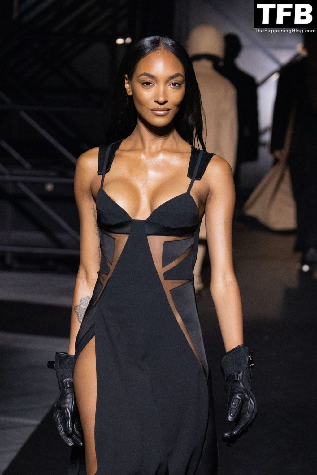 Jourdan Dunn Flashes Her Areola As She Walks The Runway For Hugo Boss