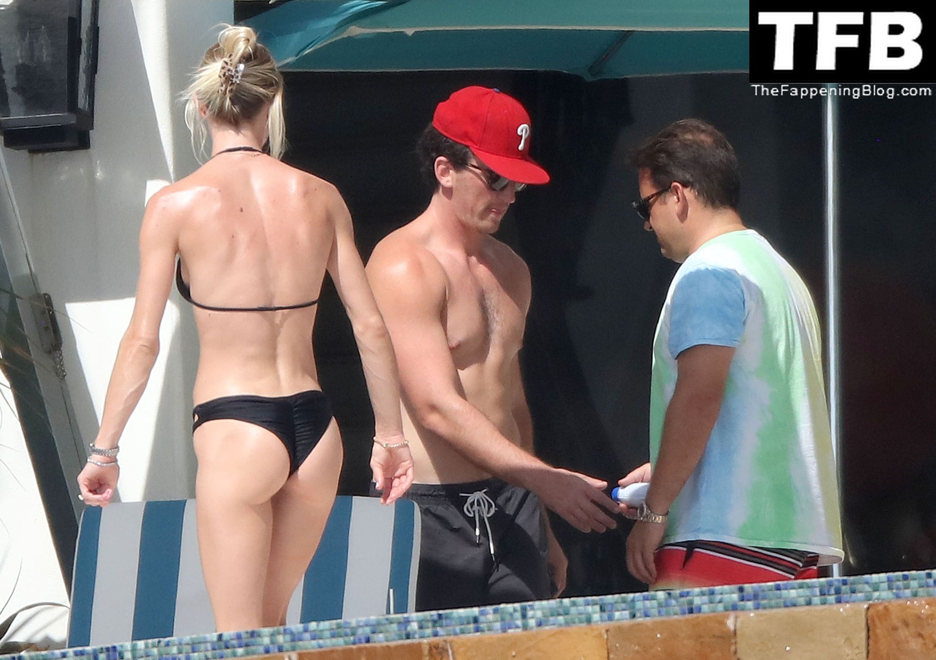 Miles Teller &amp; Keleigh Sperry Enjoy Their Vacation in Los Cabos (14 Photos)
