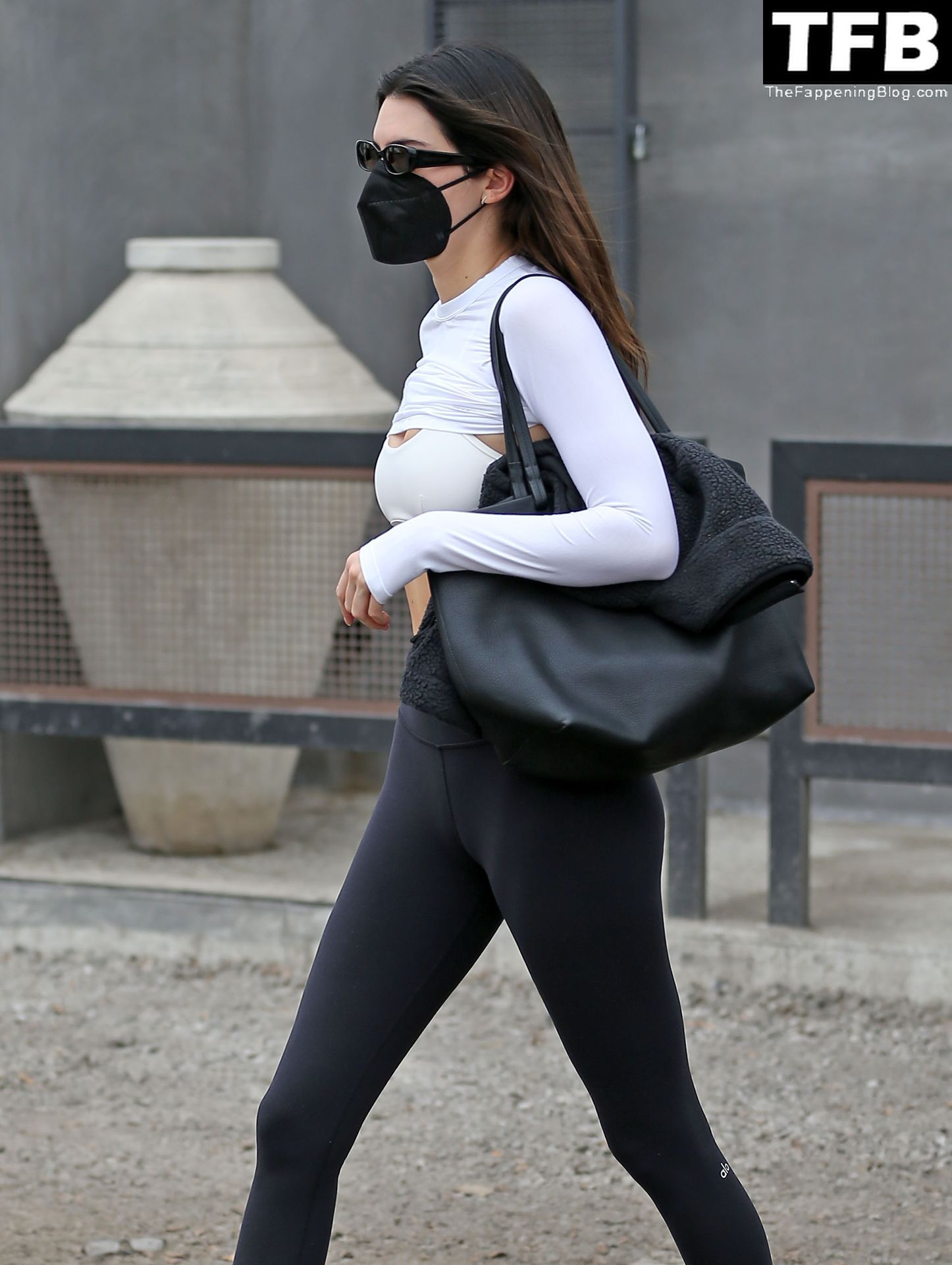 Kendall Jenner Wraps Up a Morning Pilates Class in WeHo (36 Photos)