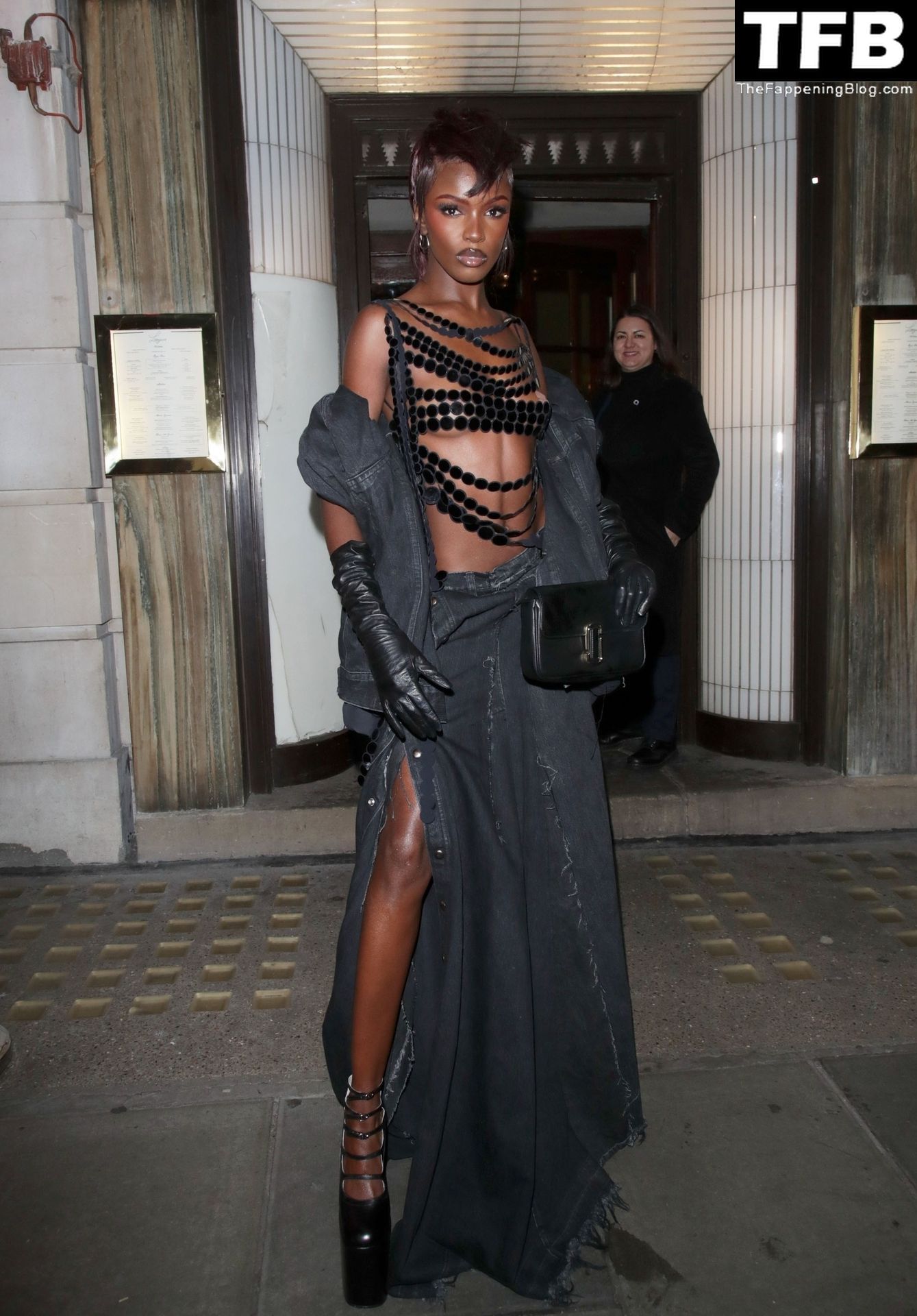 Leomie-Anderson-Sexy-The-Fappening-Blog-16.jpg