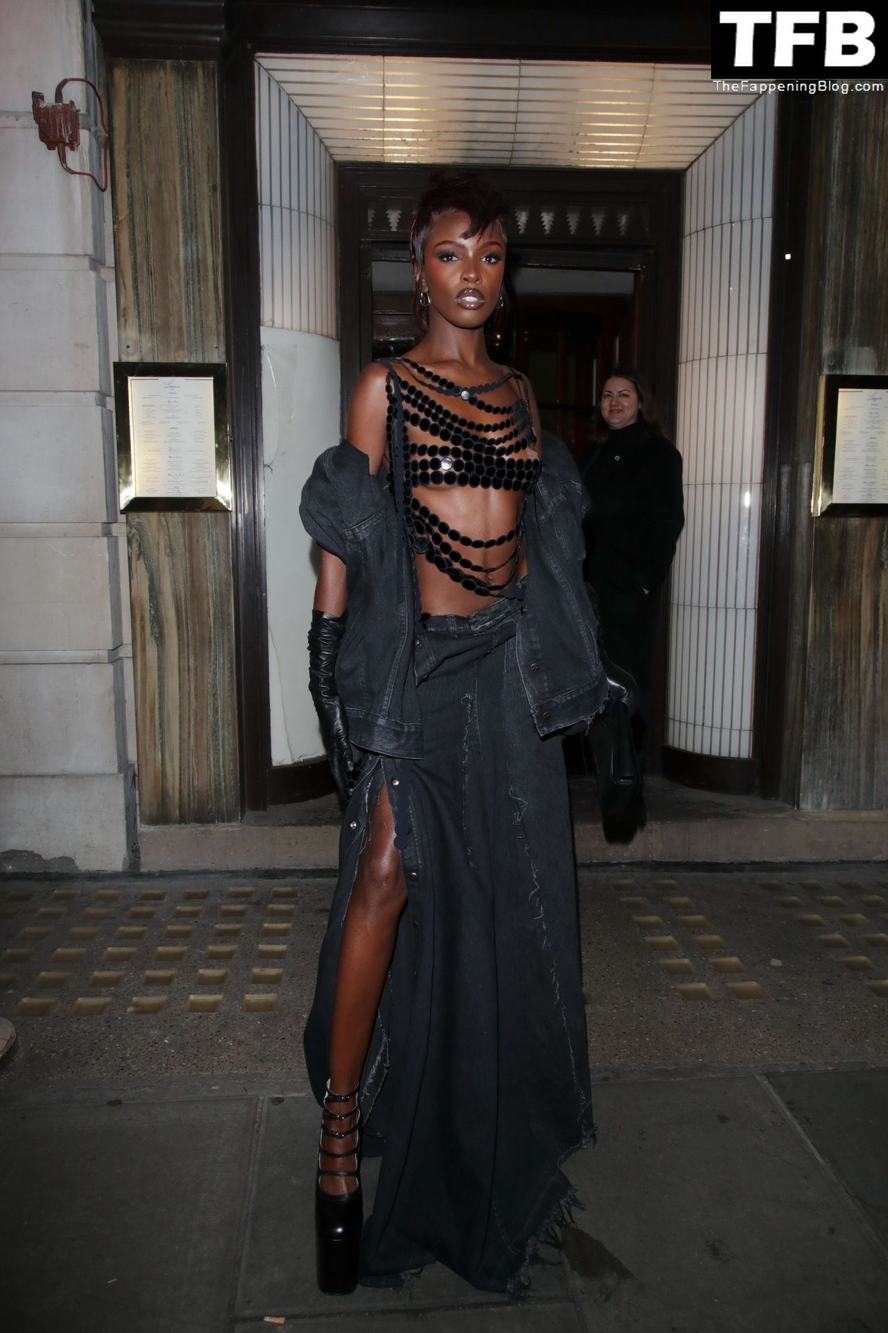 Leomie-Anderson-Sexy-The-Fappening-Blog-23.jpg