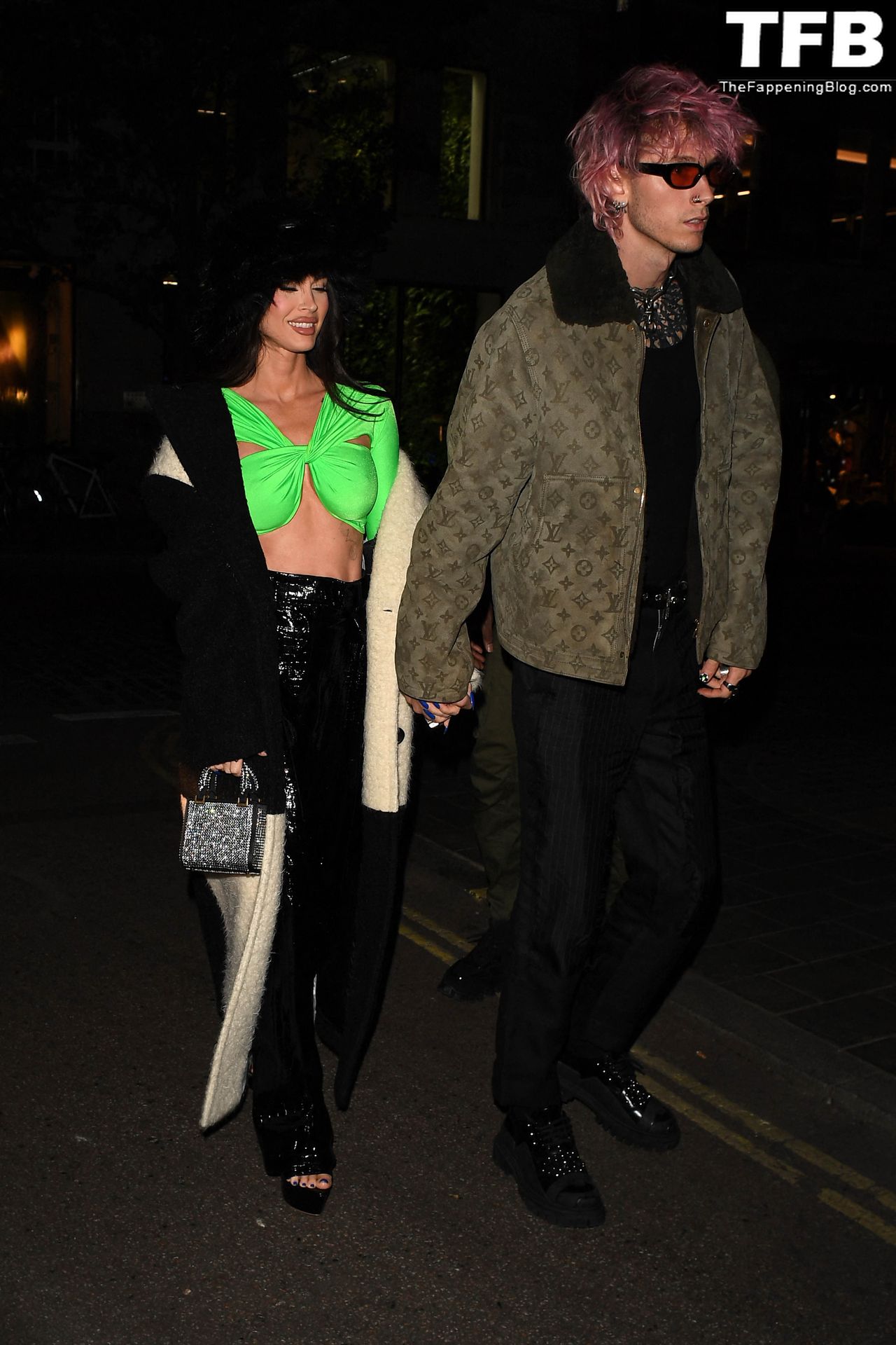 Megan Fox is Seen Braless with Machine Gun Kelly in London (42 Photos)