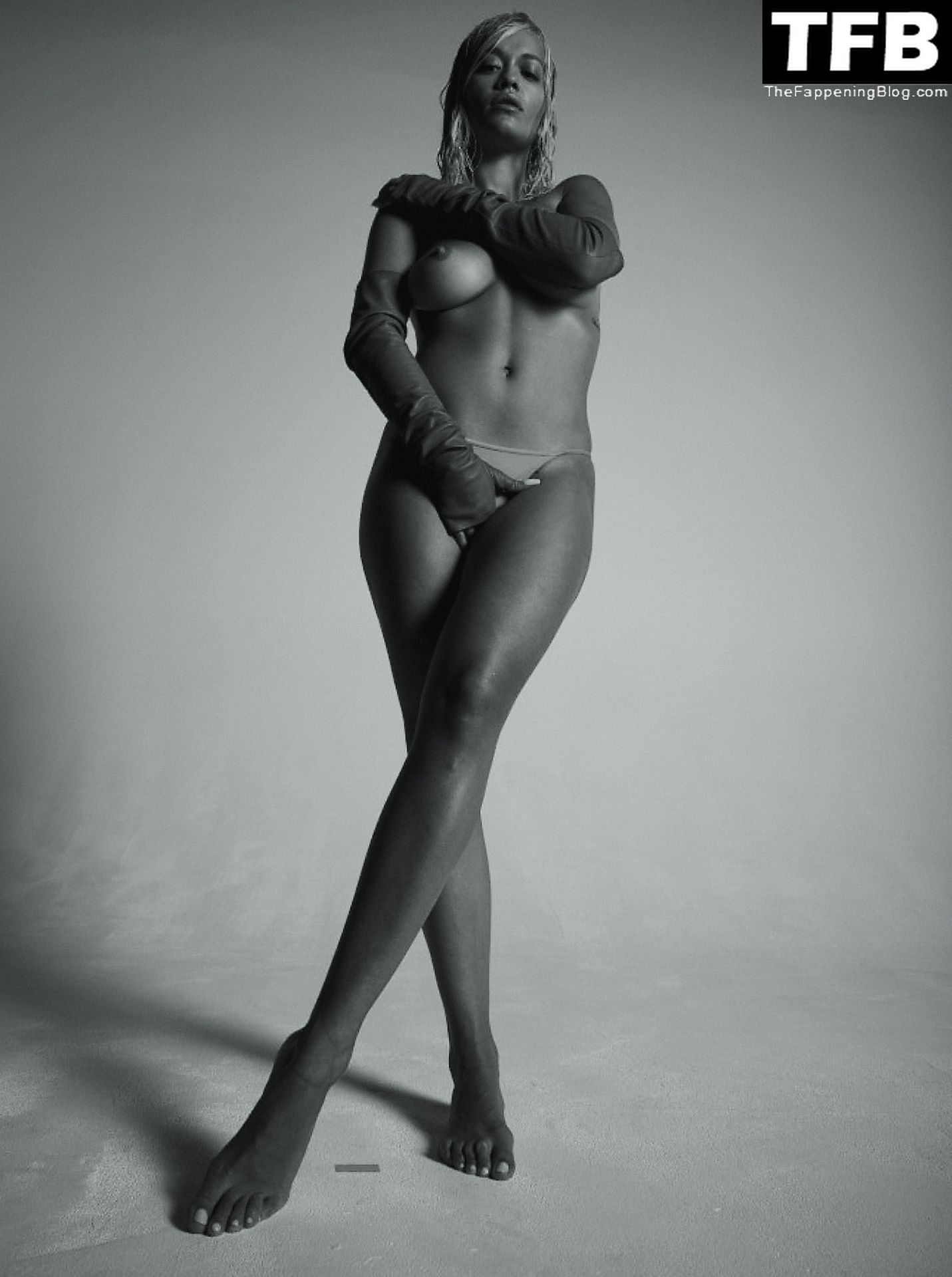 Rita-Ora-Nude-Sexy-Outtake-Collection-The-Fappening-Blog-45.jpg