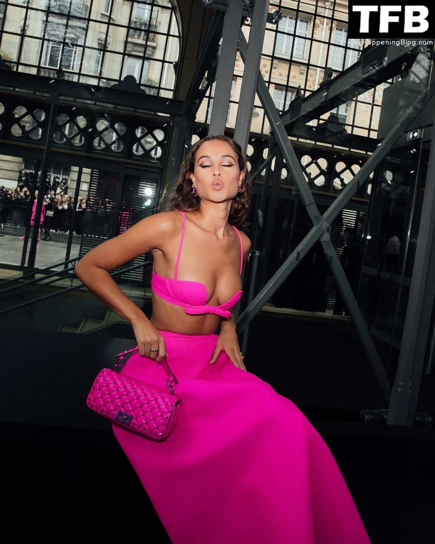 Sarah Lysander Displays Her Sexy Tits at Valentino Womenswear Fashion Show in Paris (14 Photos)