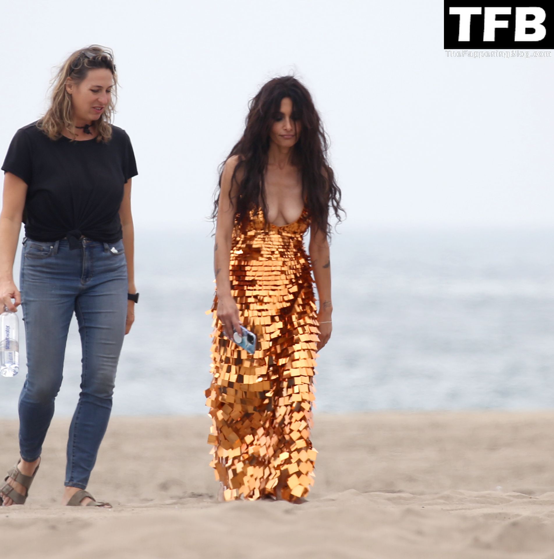 Sarah Shahi is Spotted During a Beach Shoot in LA (41 Photos) .