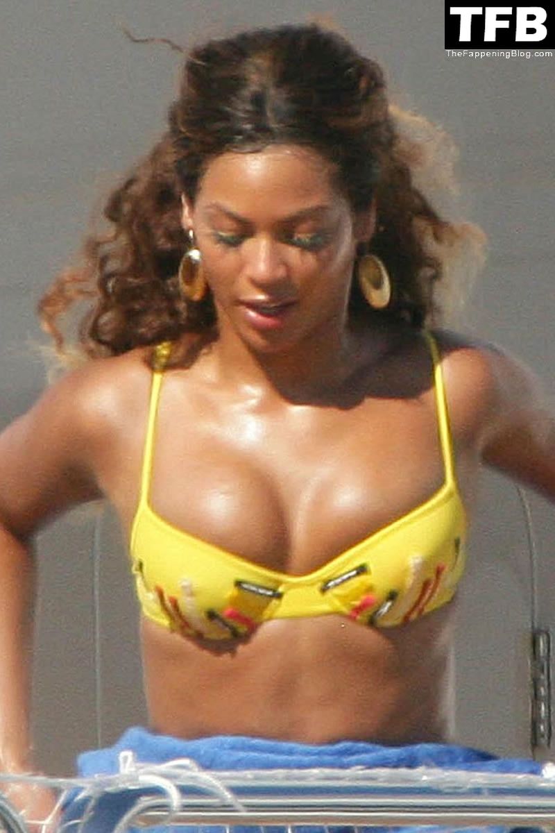 Beyoncé Nude &amp; Sexy Collection – Part 4 (150 Photos)