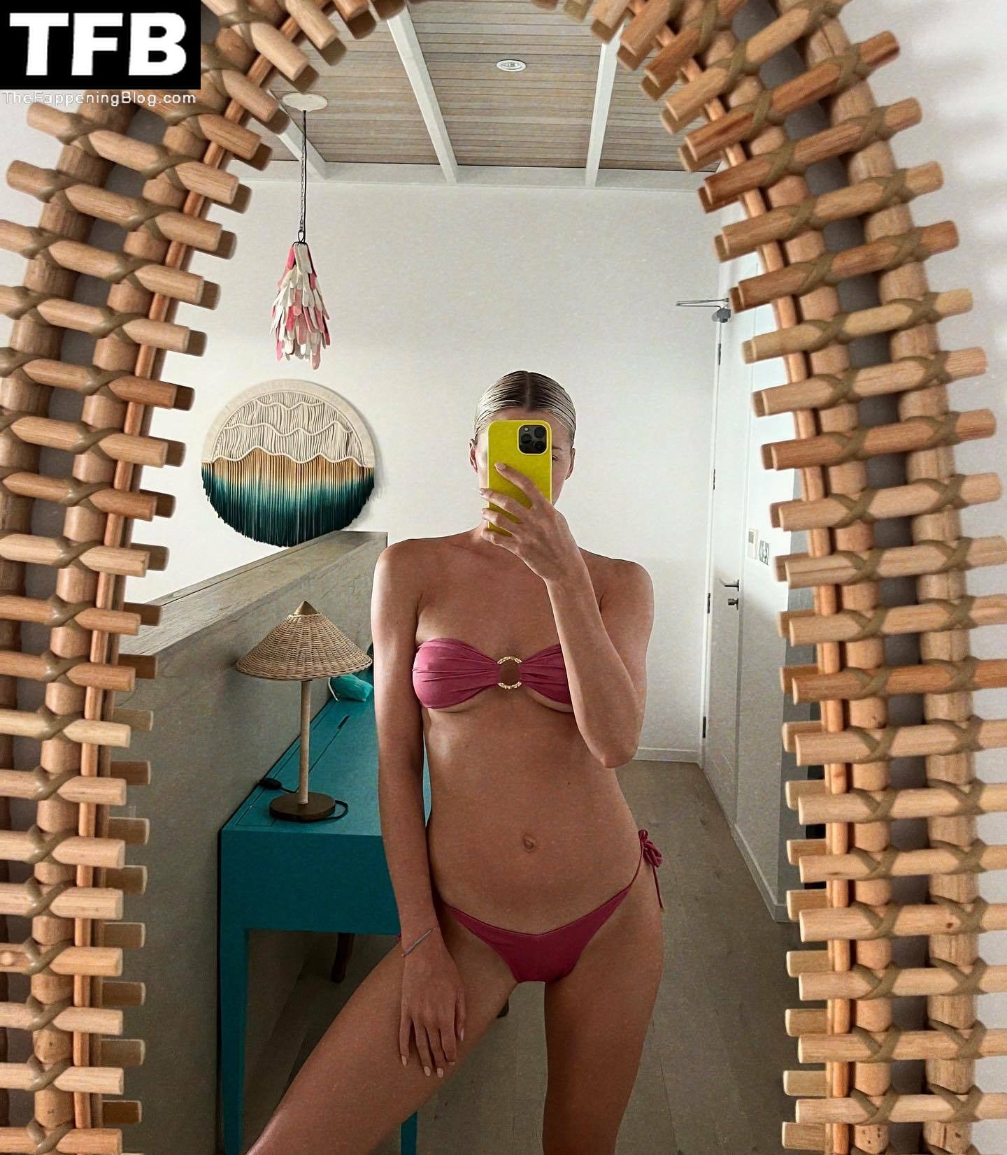 Lena Gercke Nude &amp; Sexy Collection – Part 4 (60 Photos)
