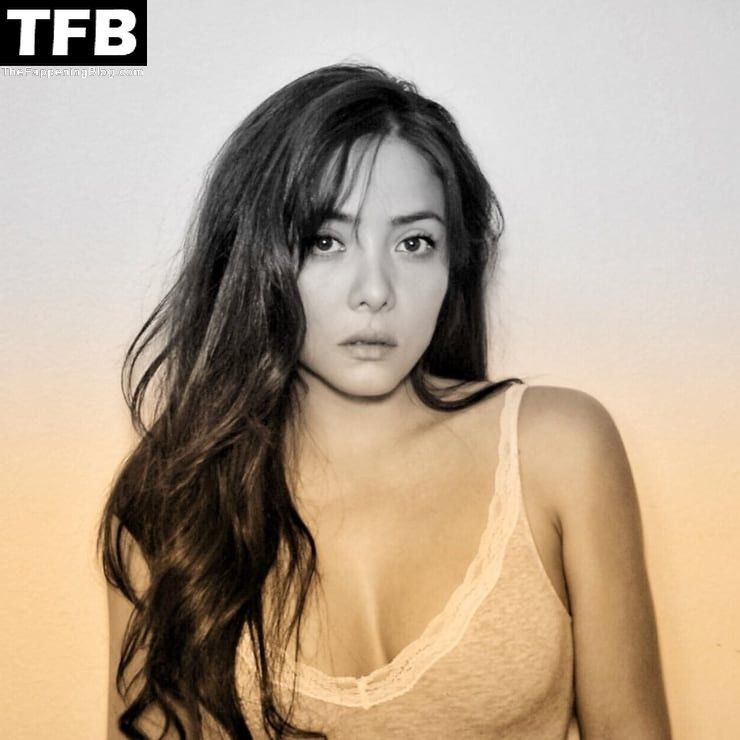 Teresa Ruiz Nude &amp; Sexy Collection (11 Photos)