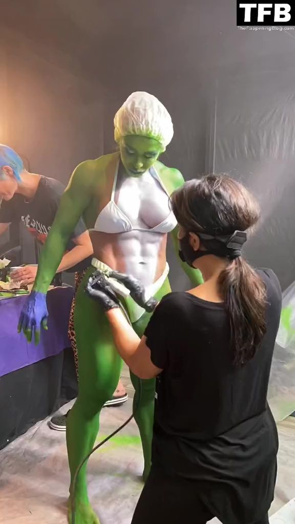 Fafa Araujo Goes Viral With Her Incredible Body Paint Transformation (33 Photos)