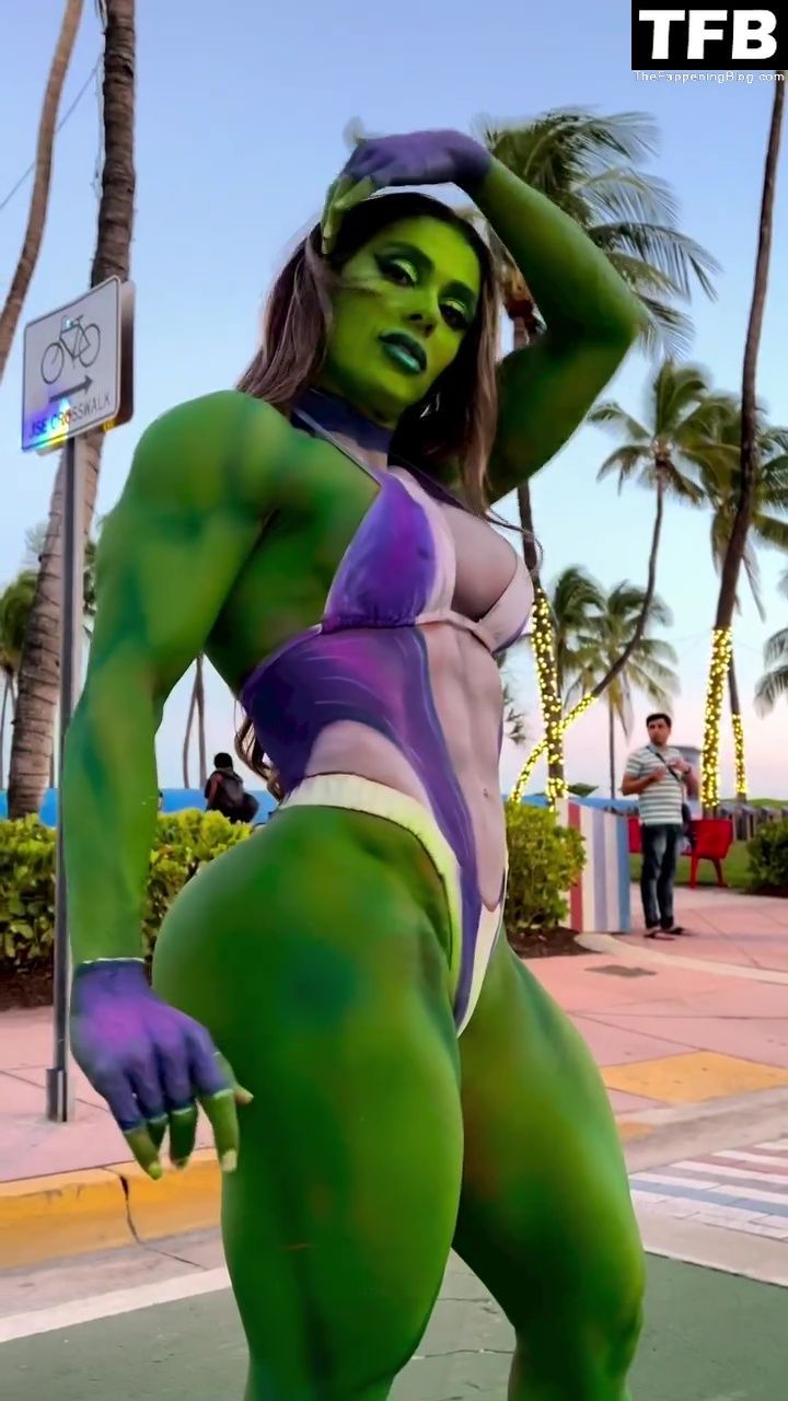 Fafa Araujo Goes Viral With Her Incredible Body Paint Transformation (33 Photos)