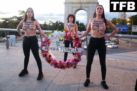 Femen Nude Leaks Photo 36