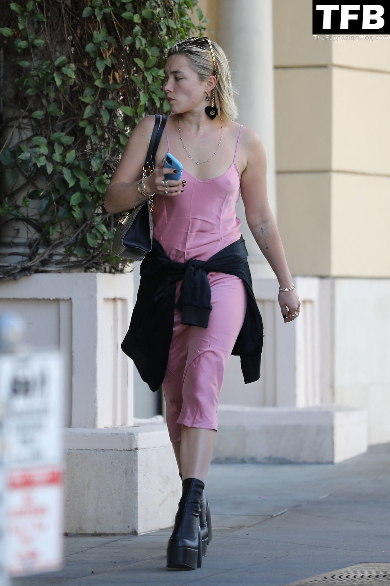 Braless Florence Pugh Goes Shopping in West Hollywood (57 Photos)