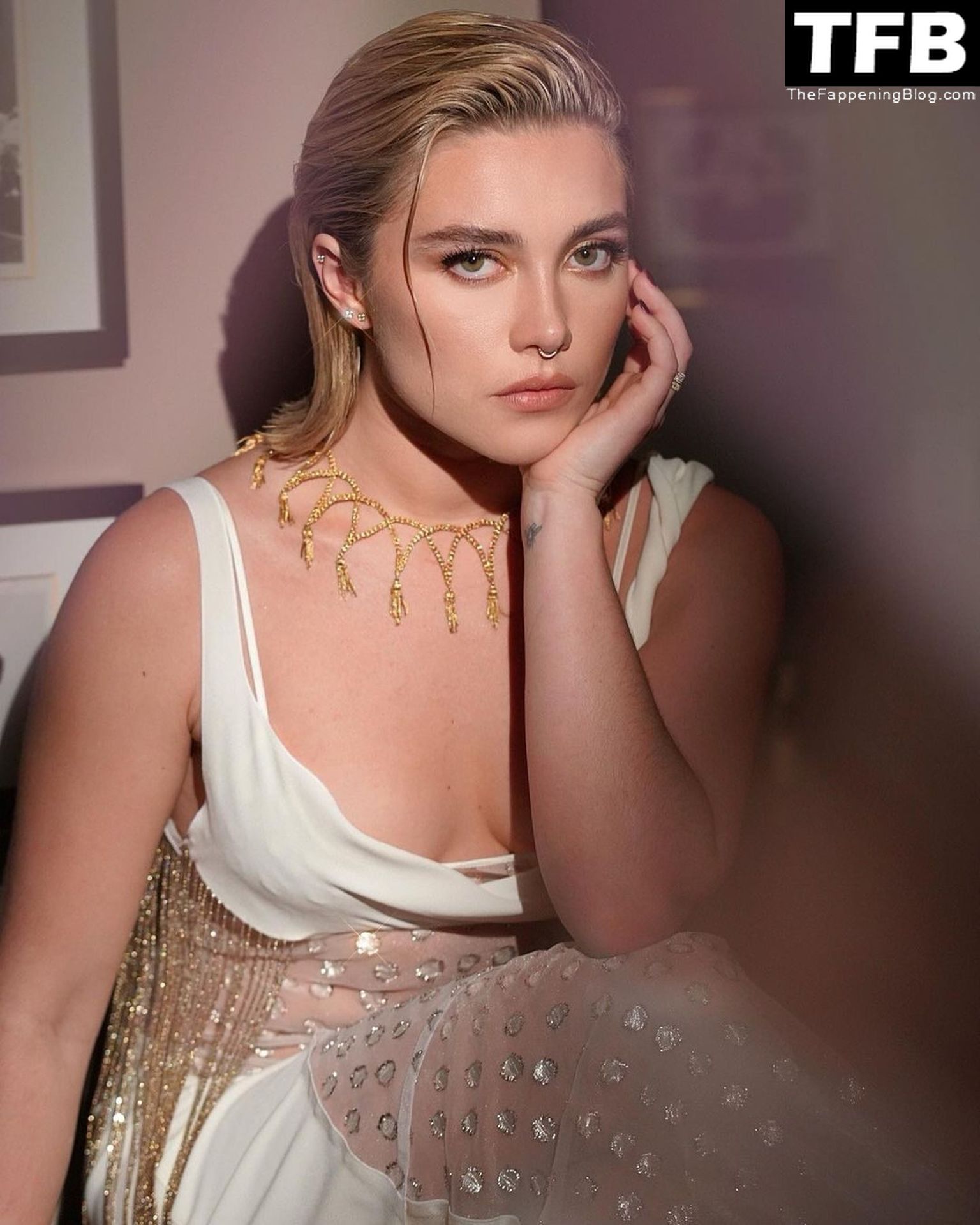 Florence-Pugh-Sexy-The-Fappening-Blog-21-1.jpg