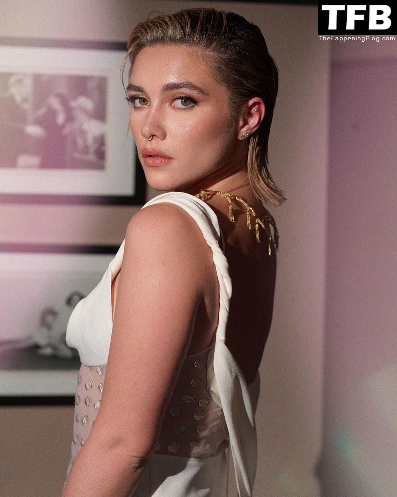 Florence-Pugh-Sexy-The-Fappening-Blog-22-1.jpg