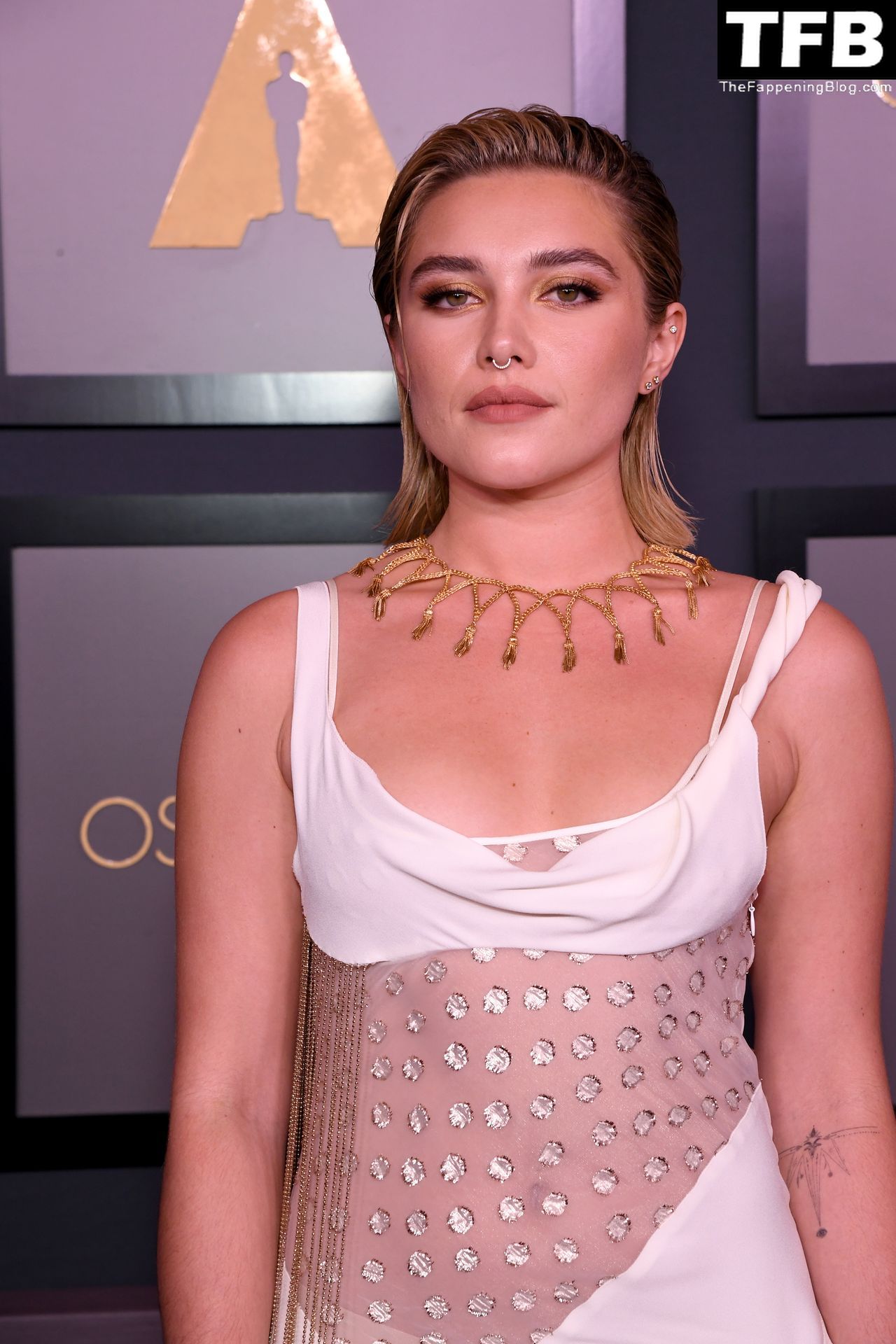 Florence-Pugh-Sexy-The-Fappening-Blog-31.jpg