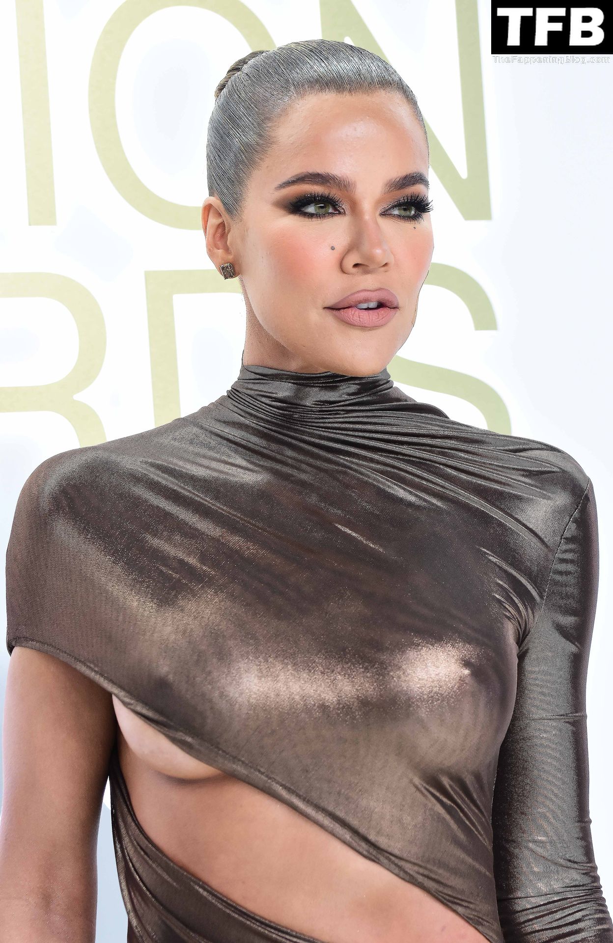 Khloe Kardashian Shows Off Her Underboob at the 2022 CFDA Fashion Awards (110 Photos)