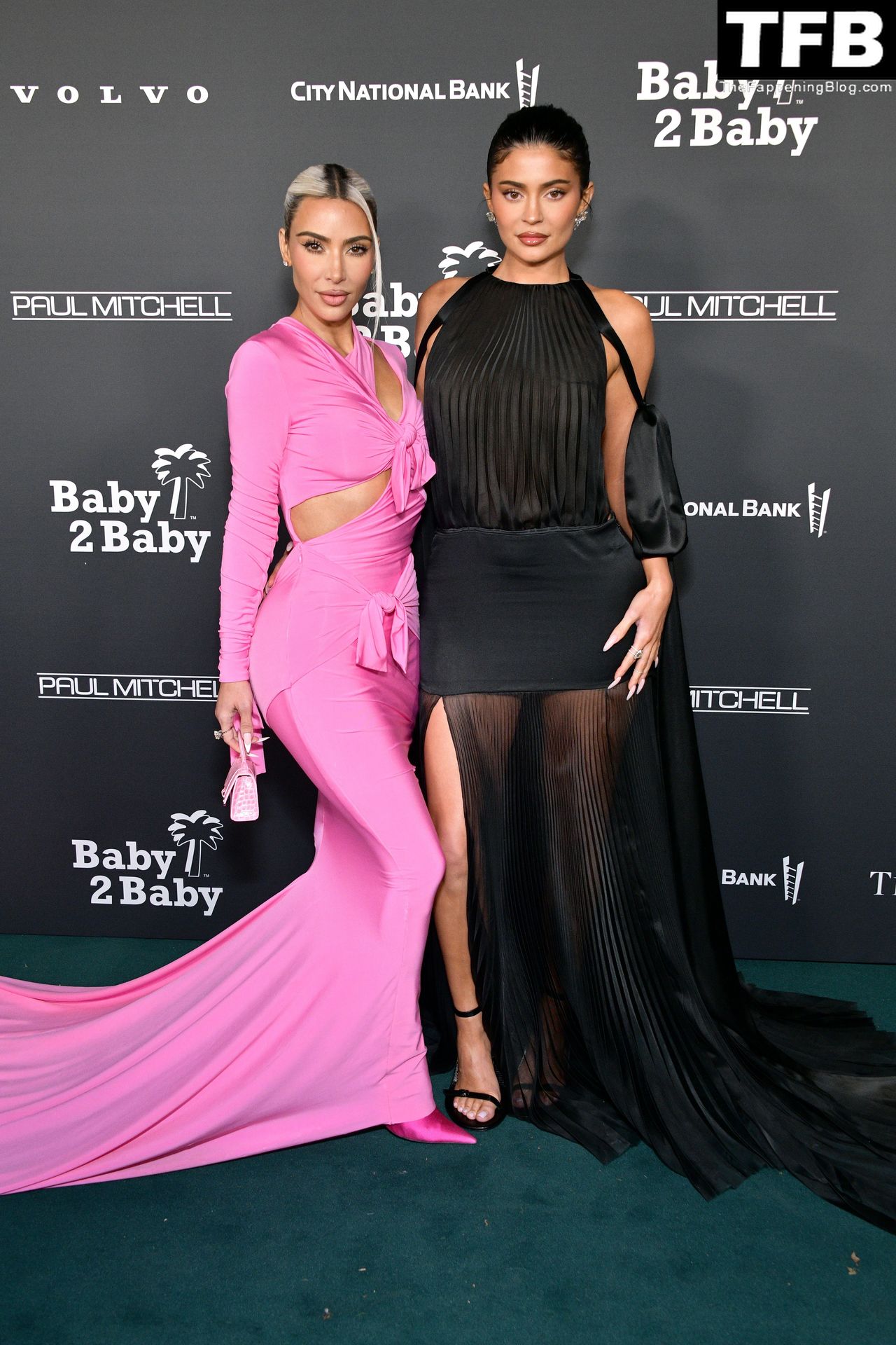 Kylie Jenner Showcases Her Beautiful Figure at the 2022 Baby2Baby Gala (20 Photos)