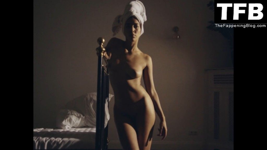 Alina Sueggeler Nude Sexy 13