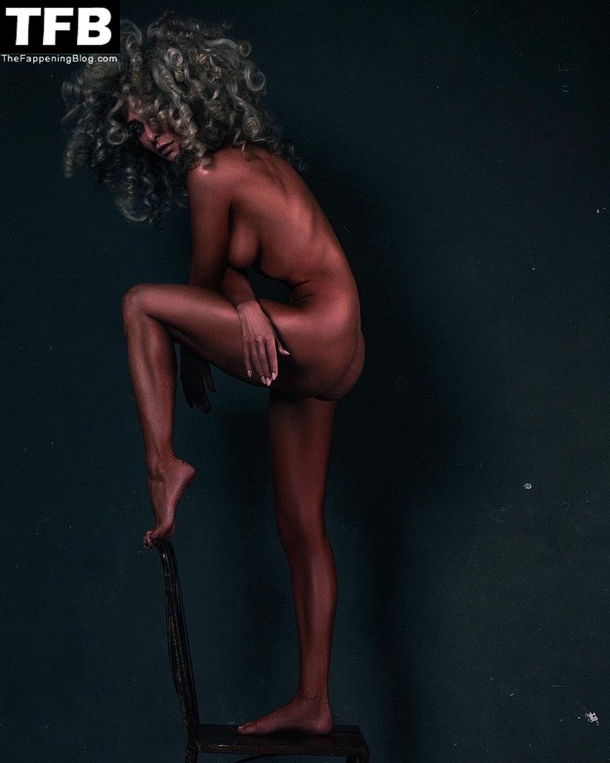 Ekaterina Varnava Nude &amp; Sexy Collection (41 Photos)