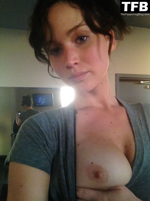 Jennifer Lawrence Nude &amp; Sexy Collection – Part 2 (96 Photos)