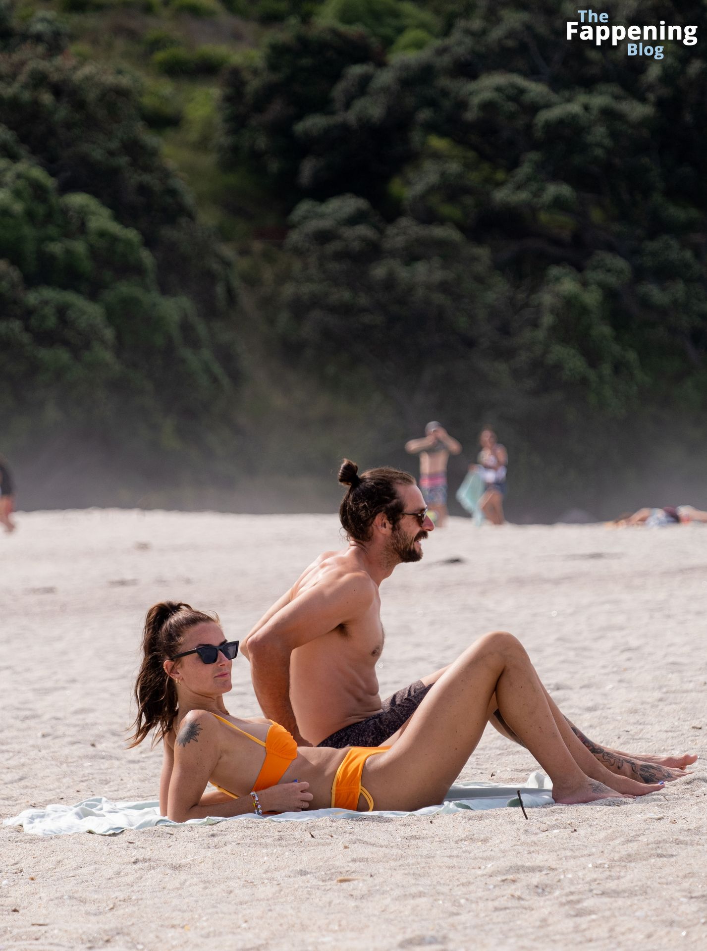 Aesha Scott Enjoys the New Zealand Summer with Scott Dobson (30 Photos)
