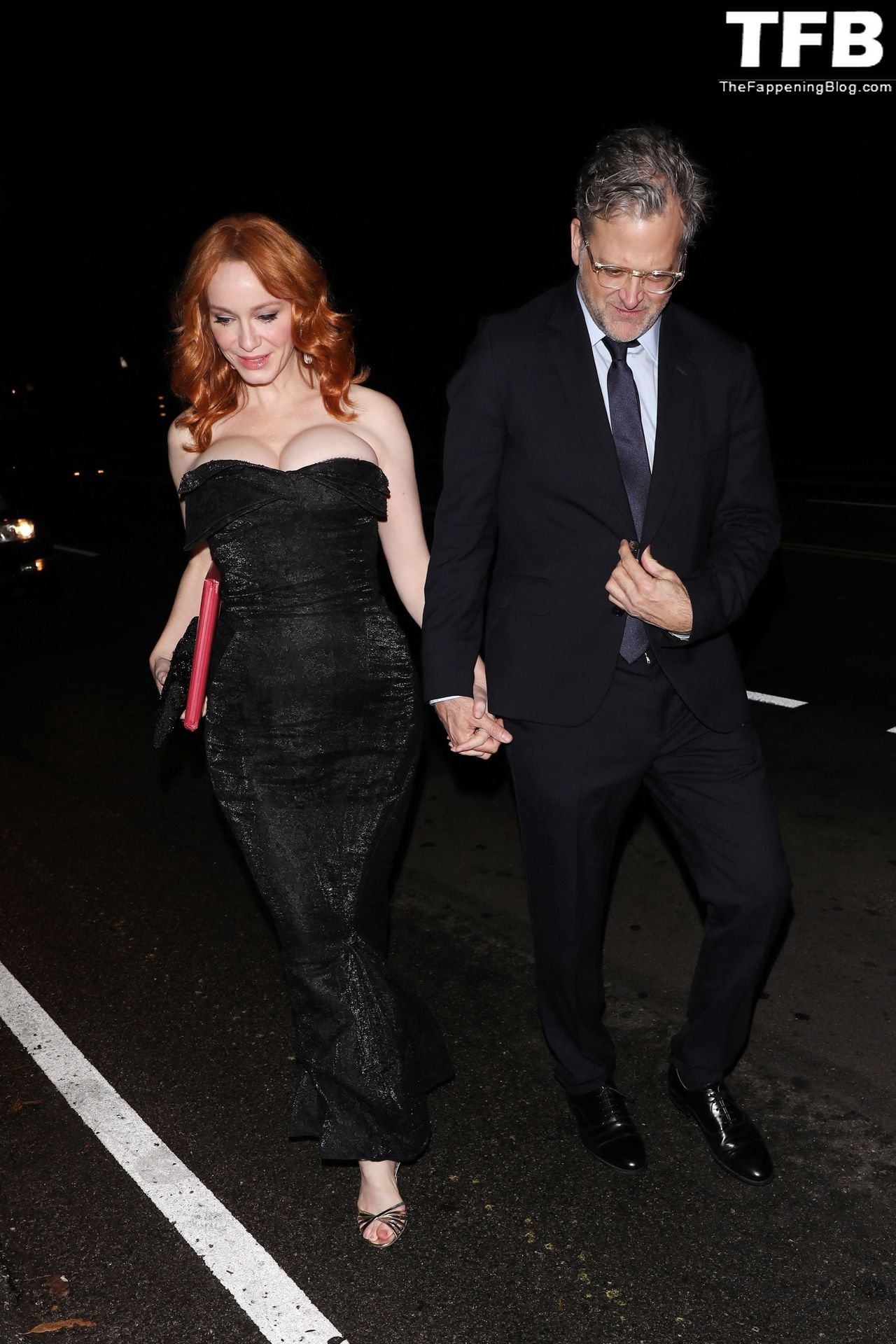 Christina Hendricks Displays Her Sexy Boobs as She Attends the Jennifer Klein’s Day of Indulgence Holiday Party (16 Photos)