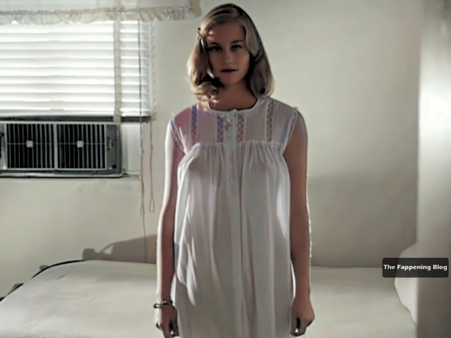 Cybill Shepherd Nude – The Last Picture Show (6 Pics + Video)