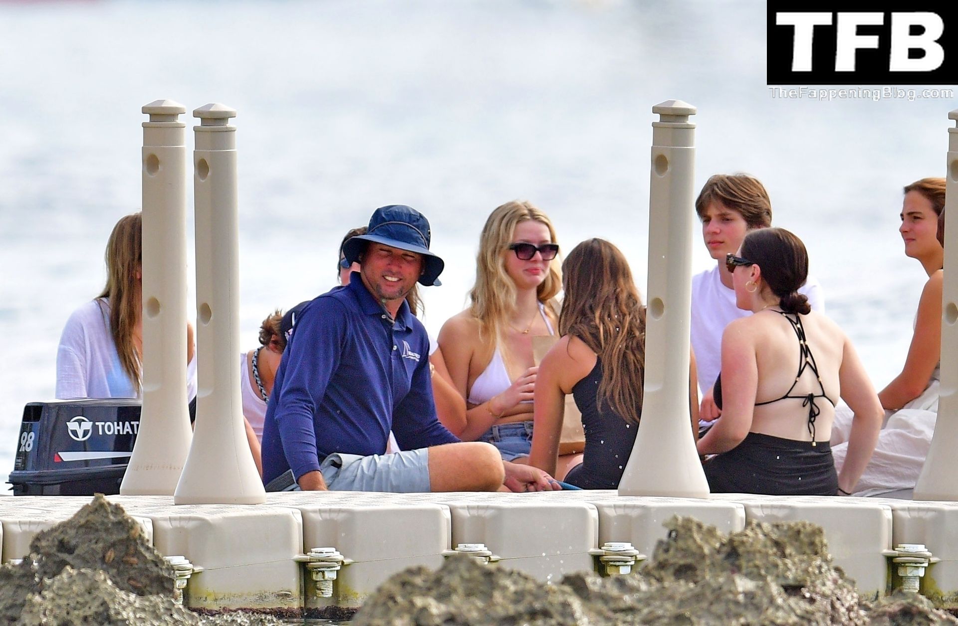 Gwyneth Paltrow Soaks Up the Hot Caribbean Sunshine During a Family Vacation Out in Barbados (82 Photos)