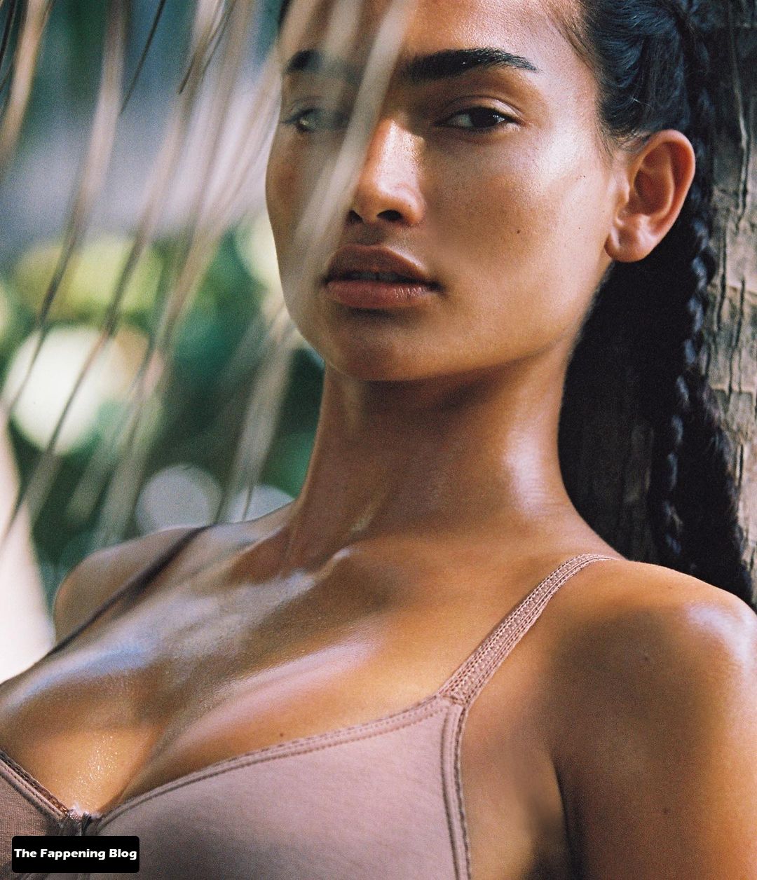 Kelly Gale Nude &amp; Sexy Collection (10 Photos)