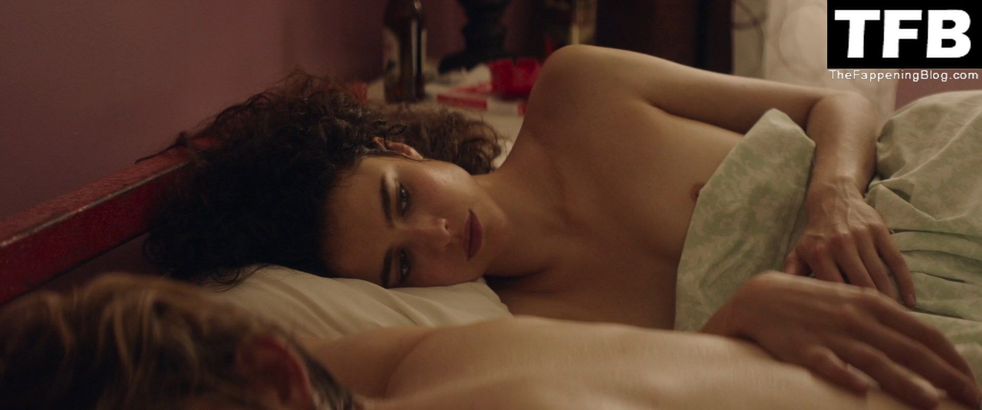 Margaret Qualley Nude &amp; Sexy – Stars at Noon (26 Pics + Videos)