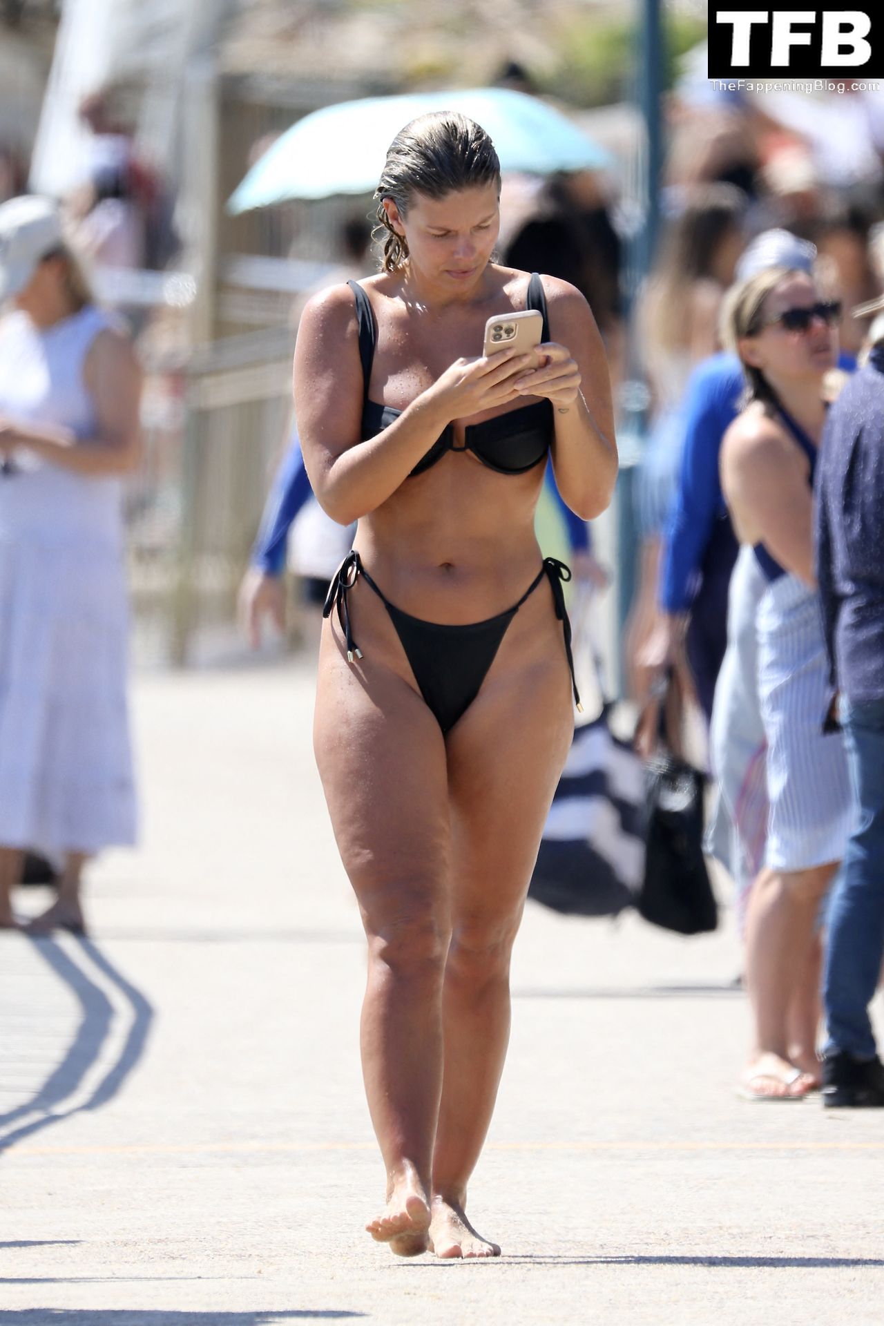 Natasha Oakley &amp; Sophia Vantuno Show Off Their Bikini Bodies at Bronte Beach (28 Photos)