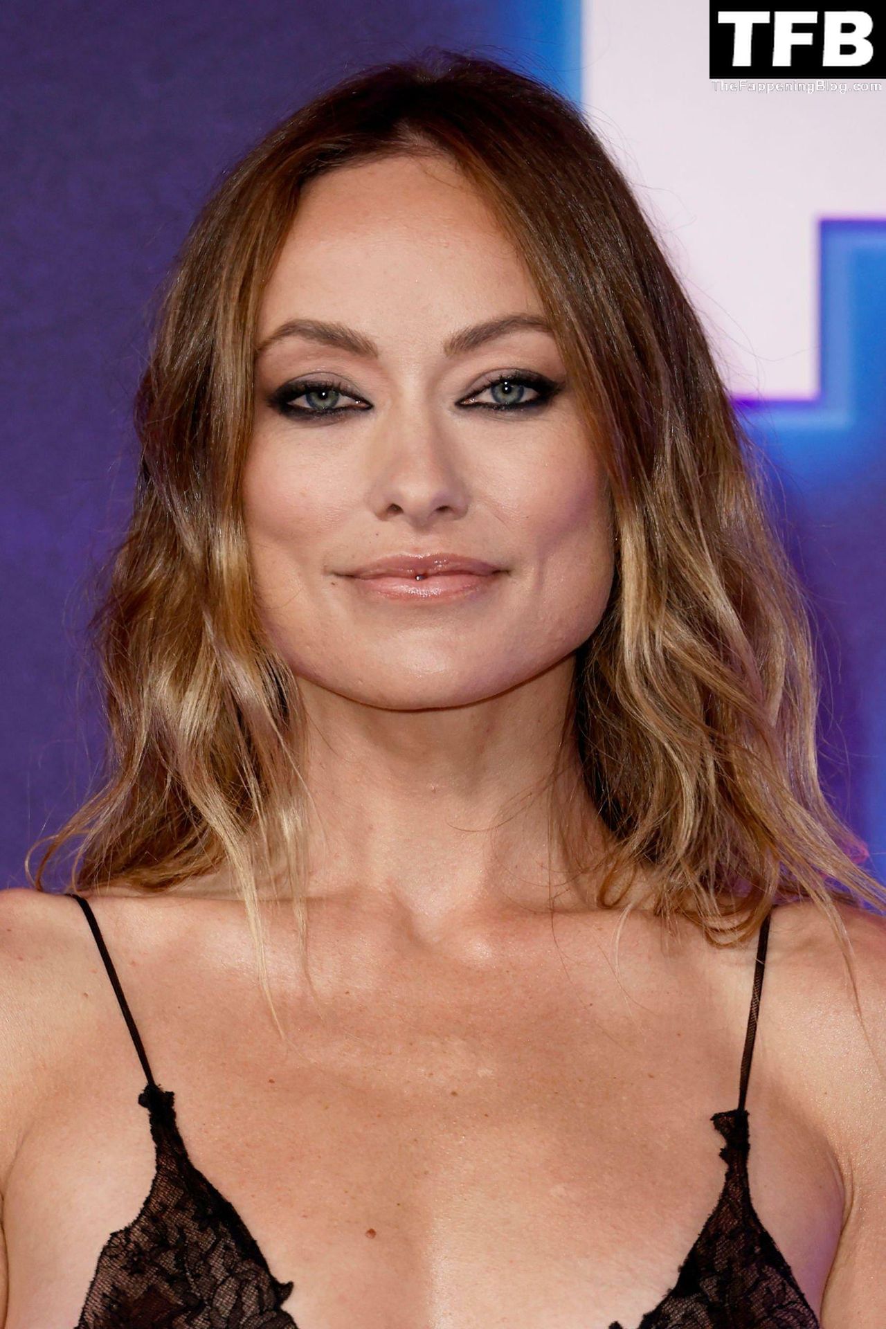 Olivia Wilde Flashes Her Nude Breasts at the 2022 People’s Choice Awards (38 Photos)