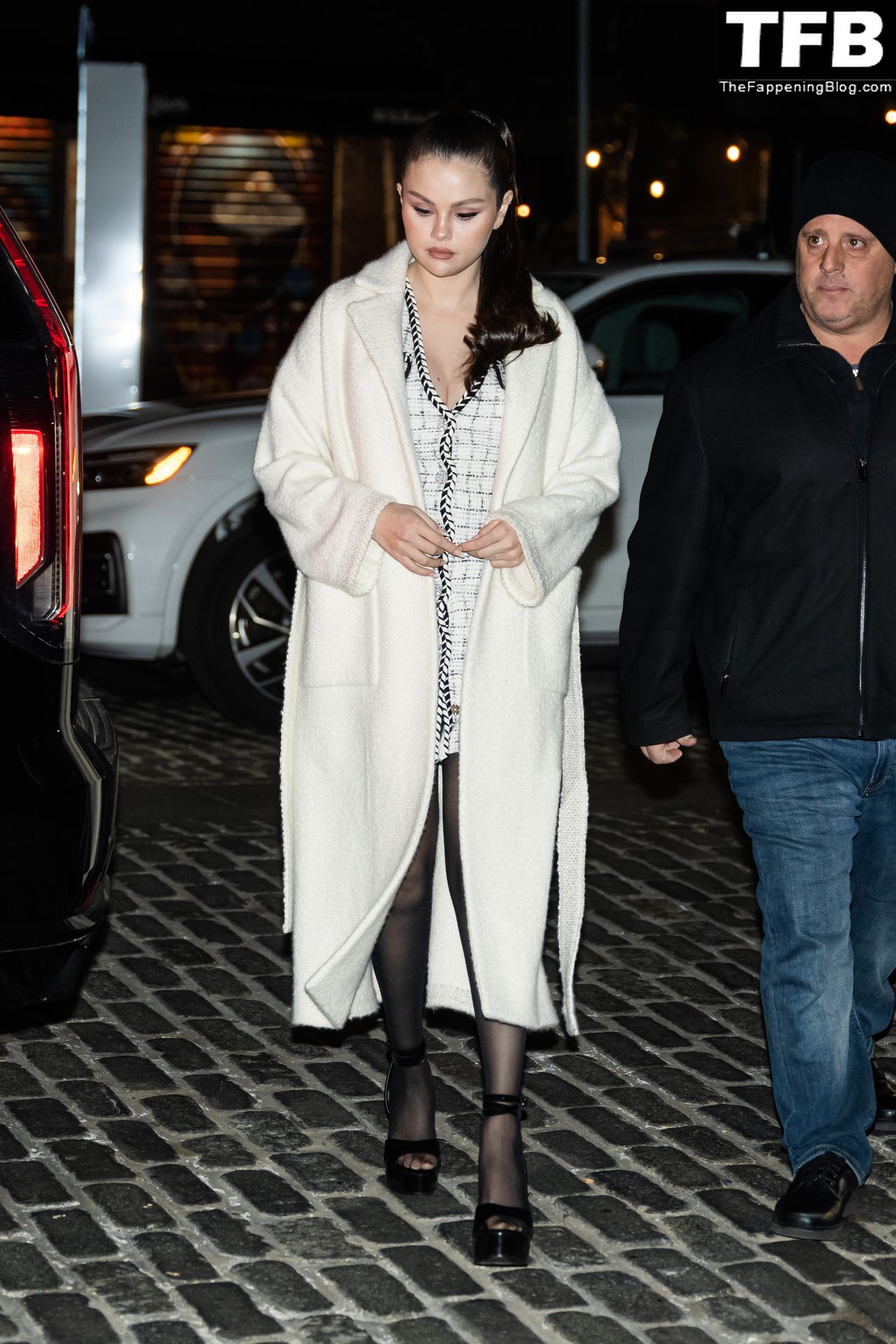 Selena Gomez is Pictured Stepping Out in NYC (29 Photos)