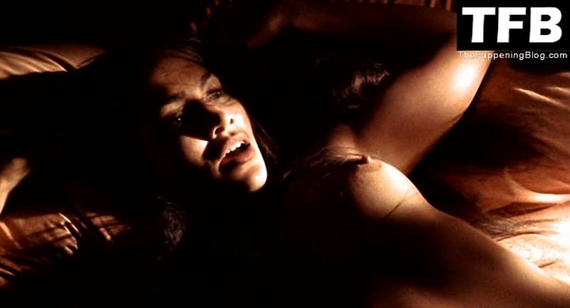 Jennifer Lopez Nude &amp; Sexy Collection – Part 5 (87 Photos)