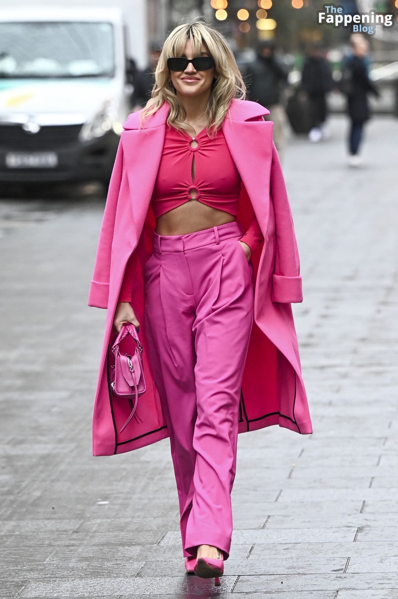 Ashley Roberts Displays Her Pokies Leaving Global Studios in London (8 Photos)